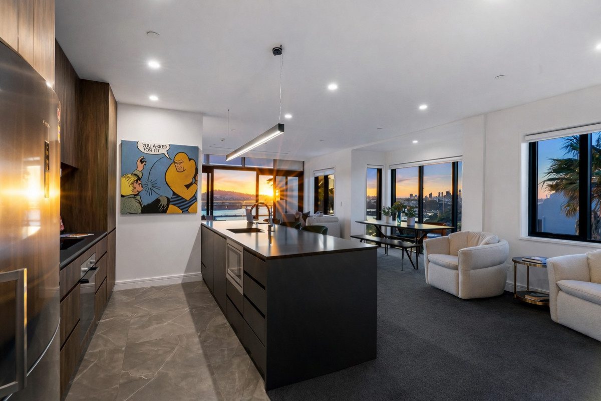 TWILIGHT OPEN HOME THURSDAY 6PM - 6.30 PM — slide 16