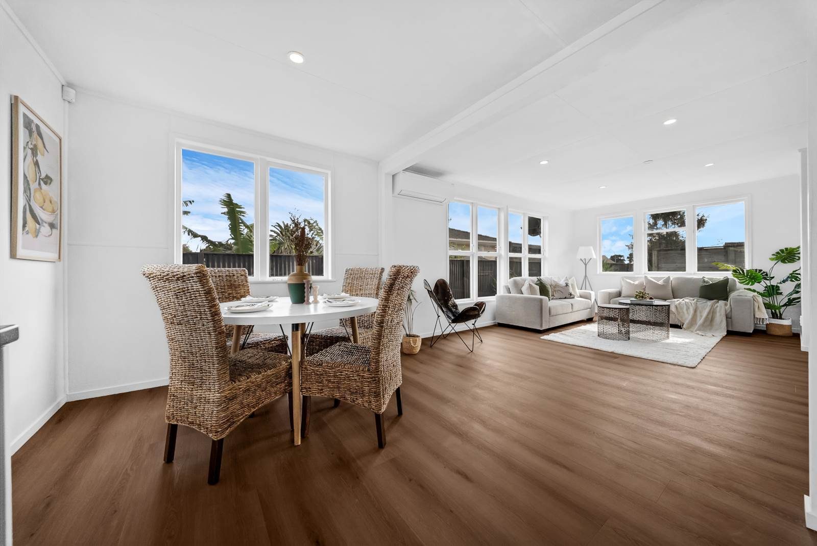 Freehold; 4 beddy + Extensive Deck; 436m2 Land — slide 1