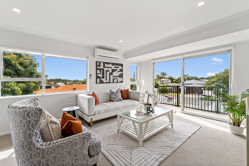 Easy-Care Living in a Prime Mt Albert Location — slide 2