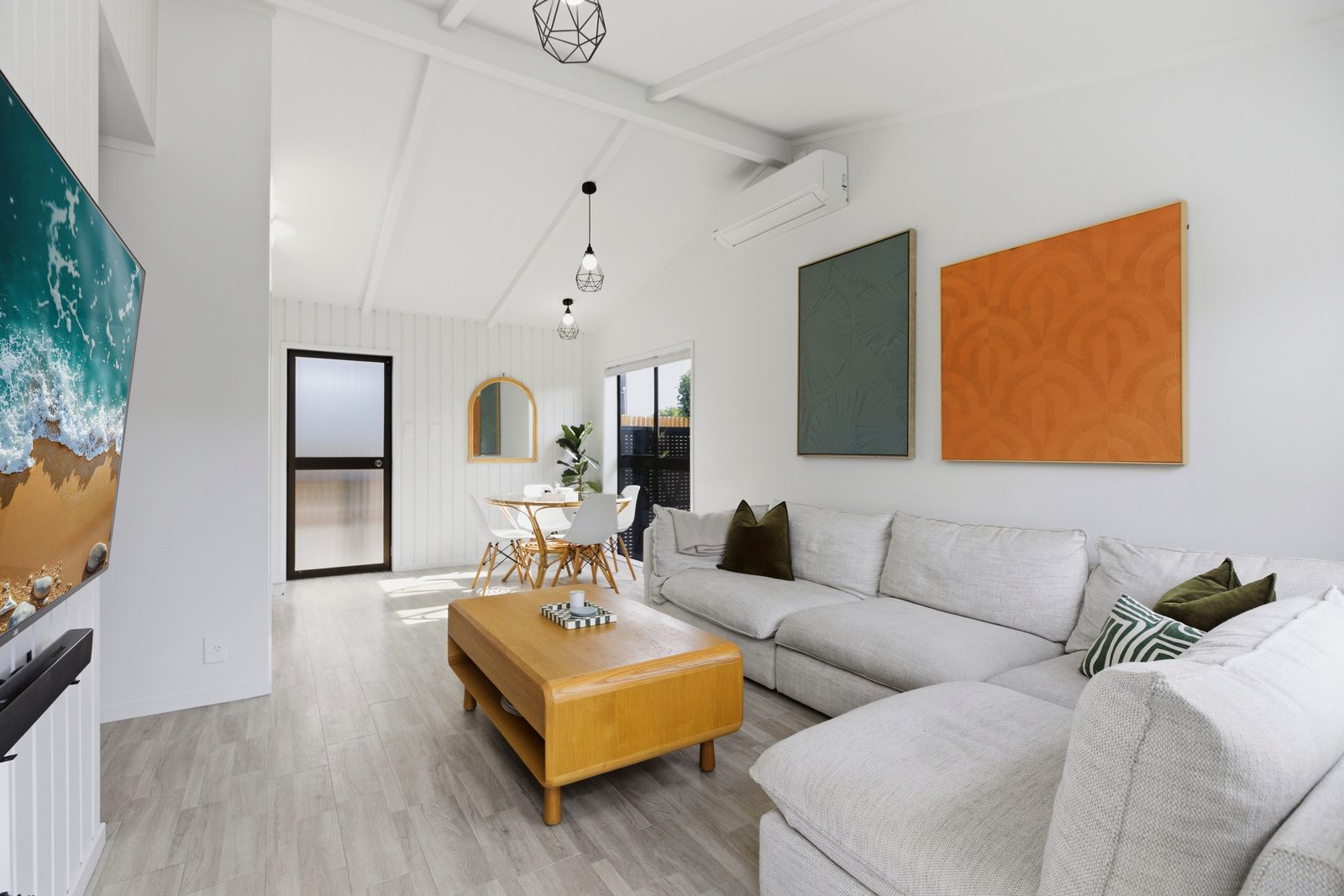 Bougie Life, Move-In Ready, Fuel-Smart Convenience — slide 7