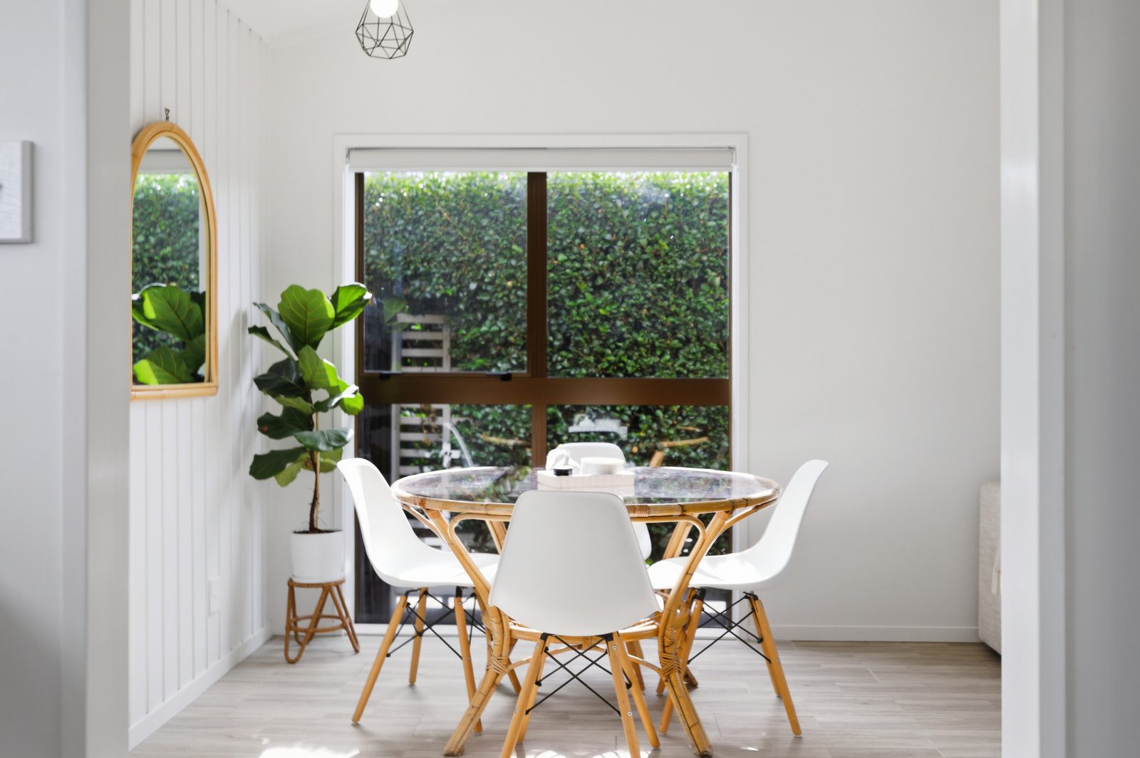 Bougie Life, Move-In Ready, Fuel-Smart Convenience — slide 10