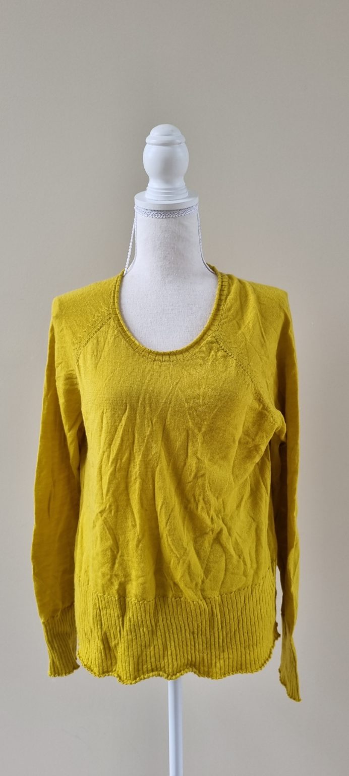 Emerge Merino Wool Top size M