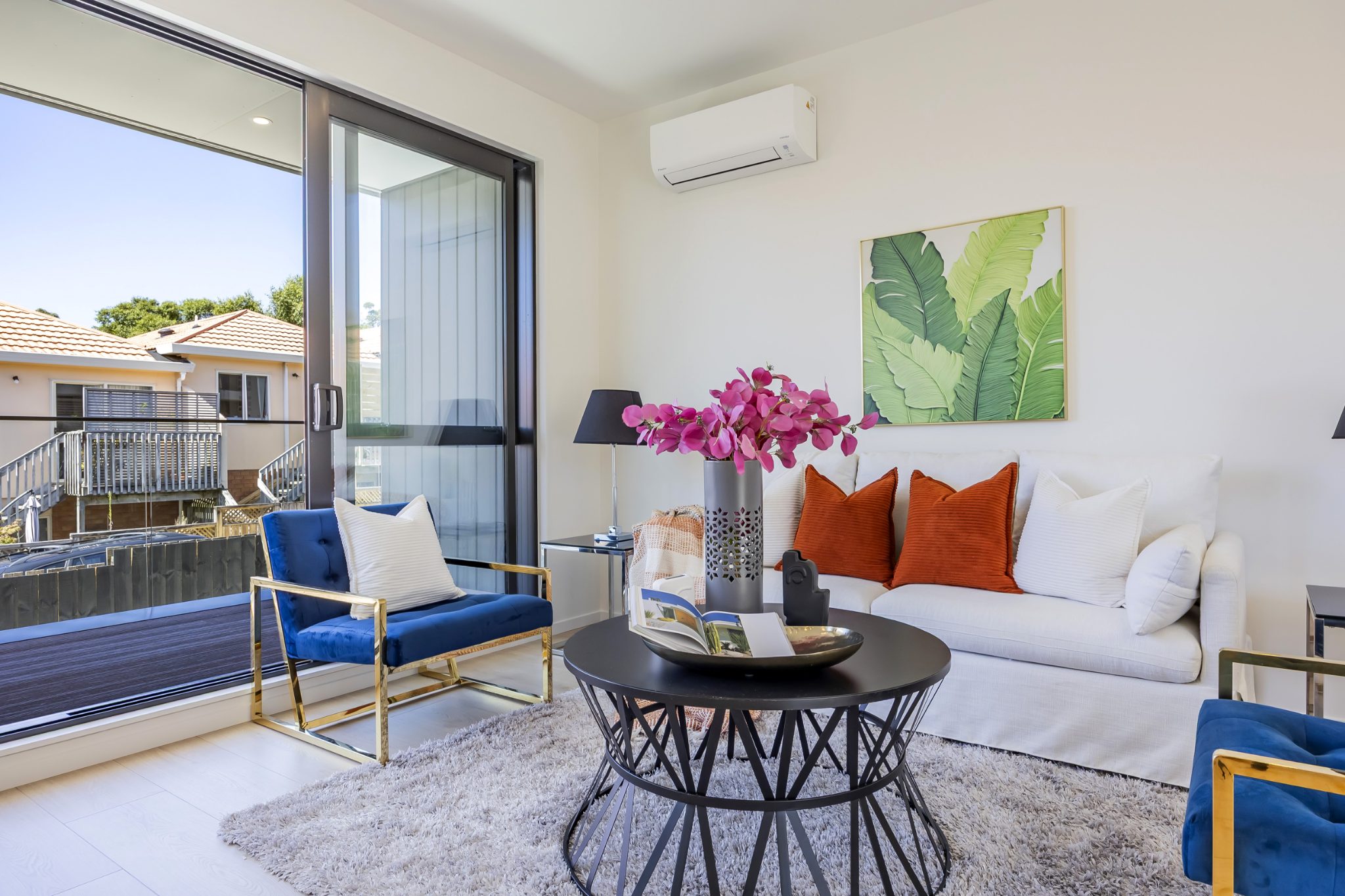New Freehold Homes in Oteha - 17B & 17E — slide 5