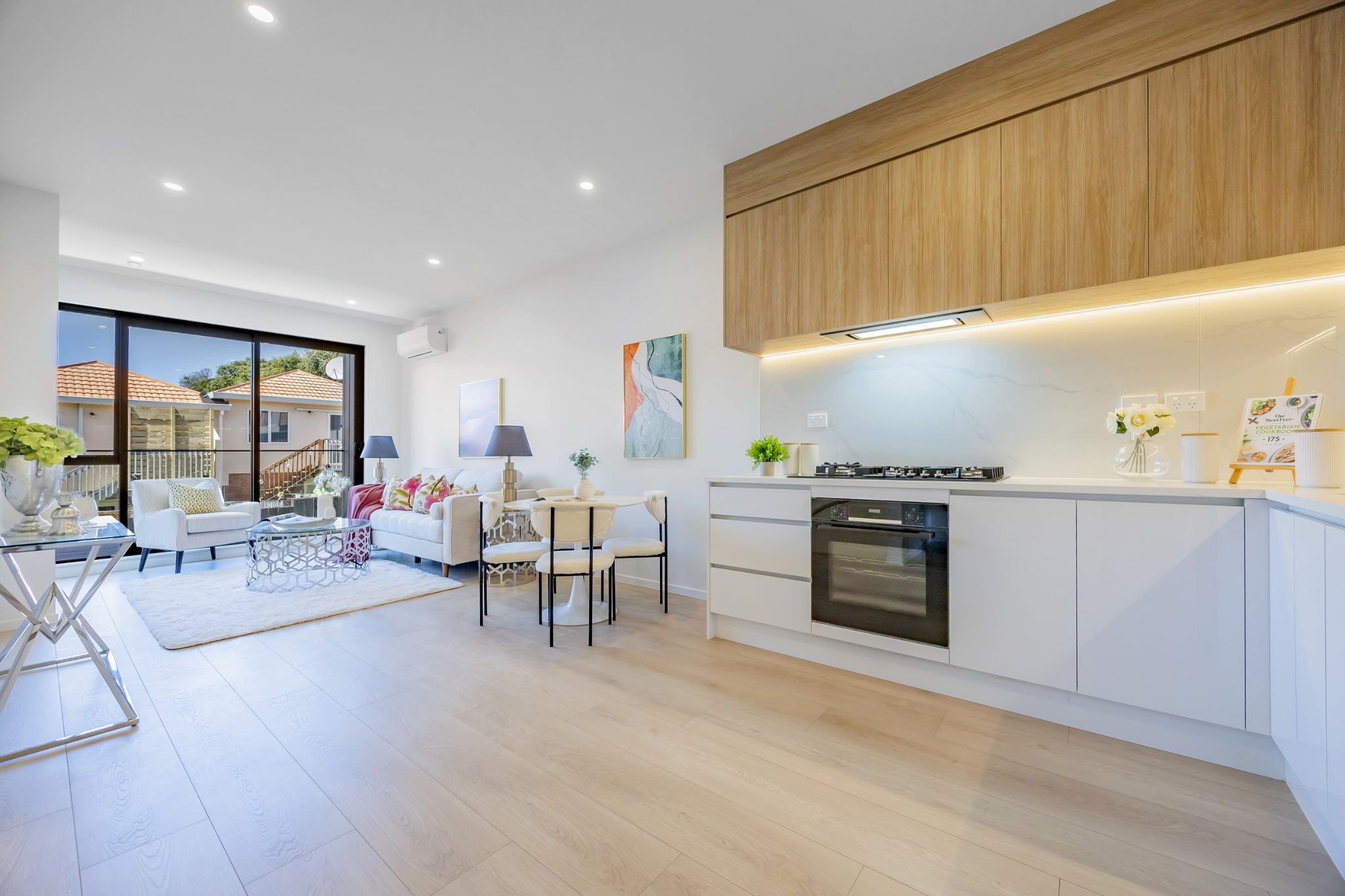 New Freehold Homes in Oteha - 17B & 17E — slide 11