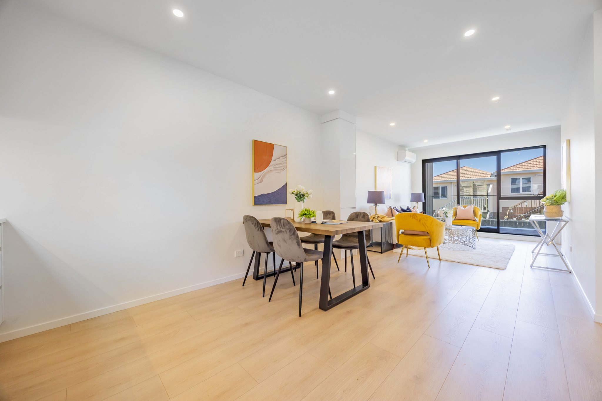 New Freehold Homes in Oteha - 17B & 17E — slide 24