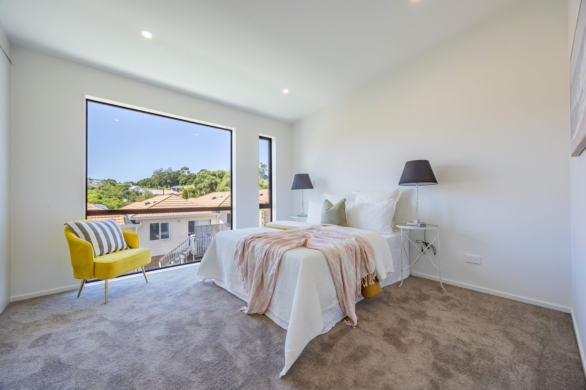 New Freehold Homes in Oteha - 17B & 17E — slide 12