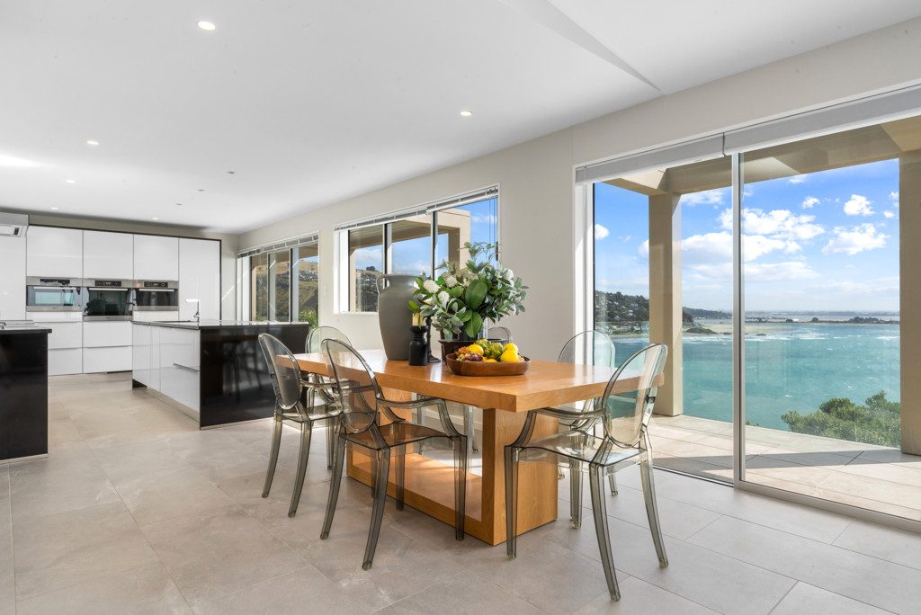 Coastal Luxury on a Grand Scale — slide 4
