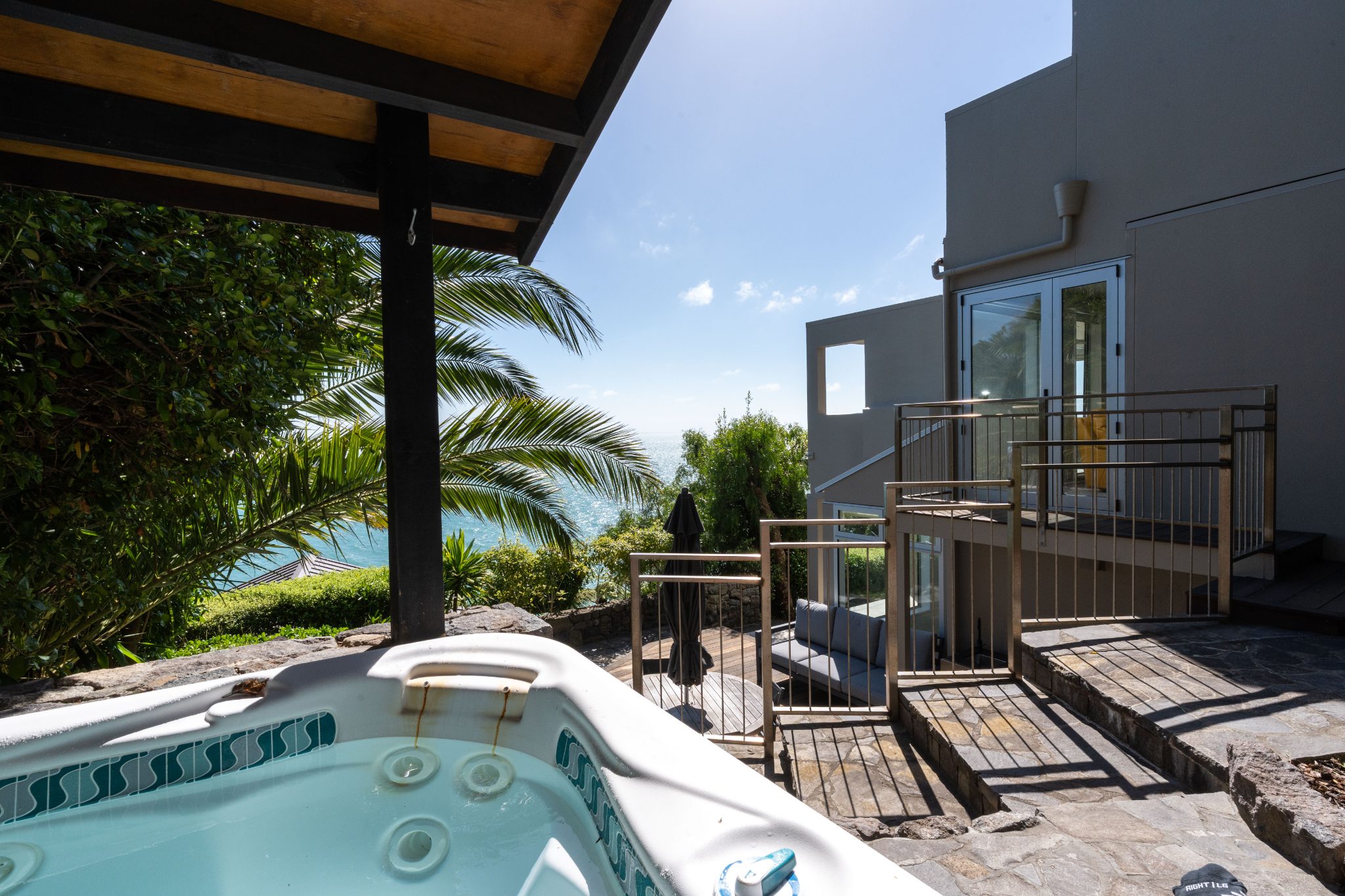 Coastal Luxury on a Grand Scale — slide 24