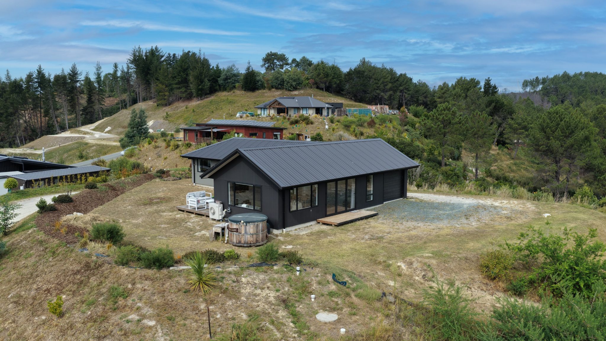 Peaceful Living with Stunning Views — slide 20