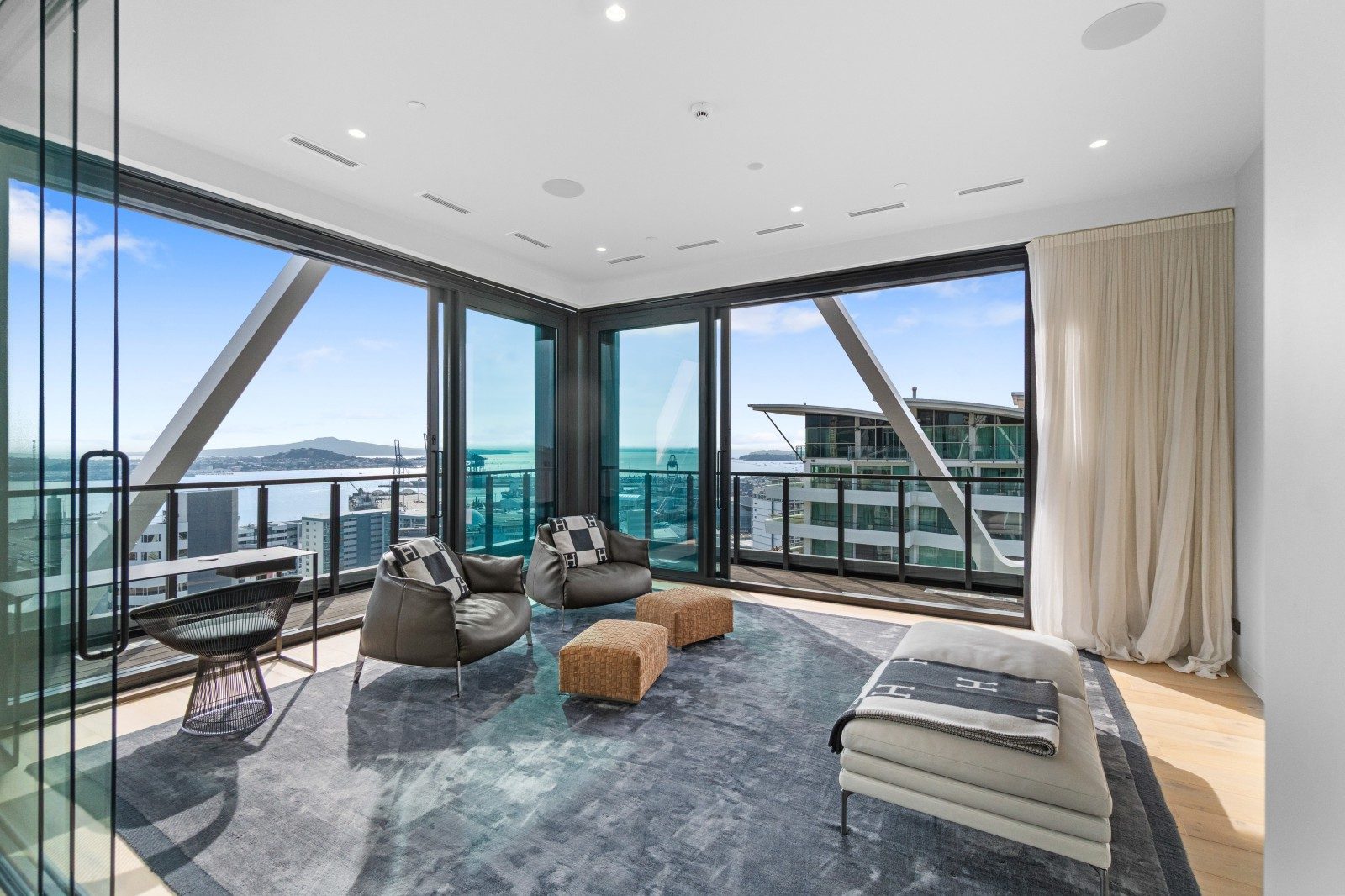 Sub-Penthouse Living at its Finest — slide 1