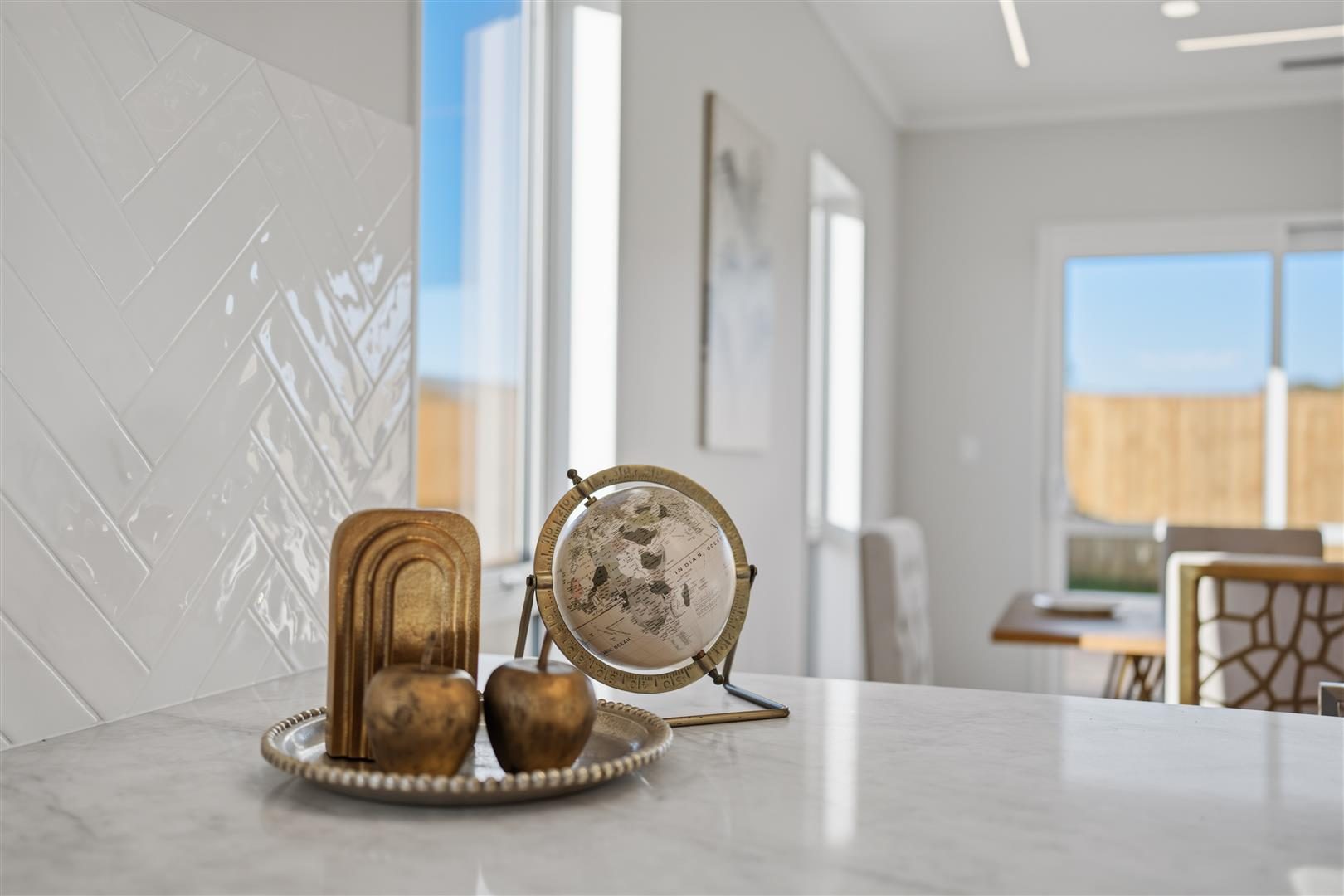 SHOWCASING STYLE MASTERPIECE– 5 BEDROOMS LUXURY! — slide 34