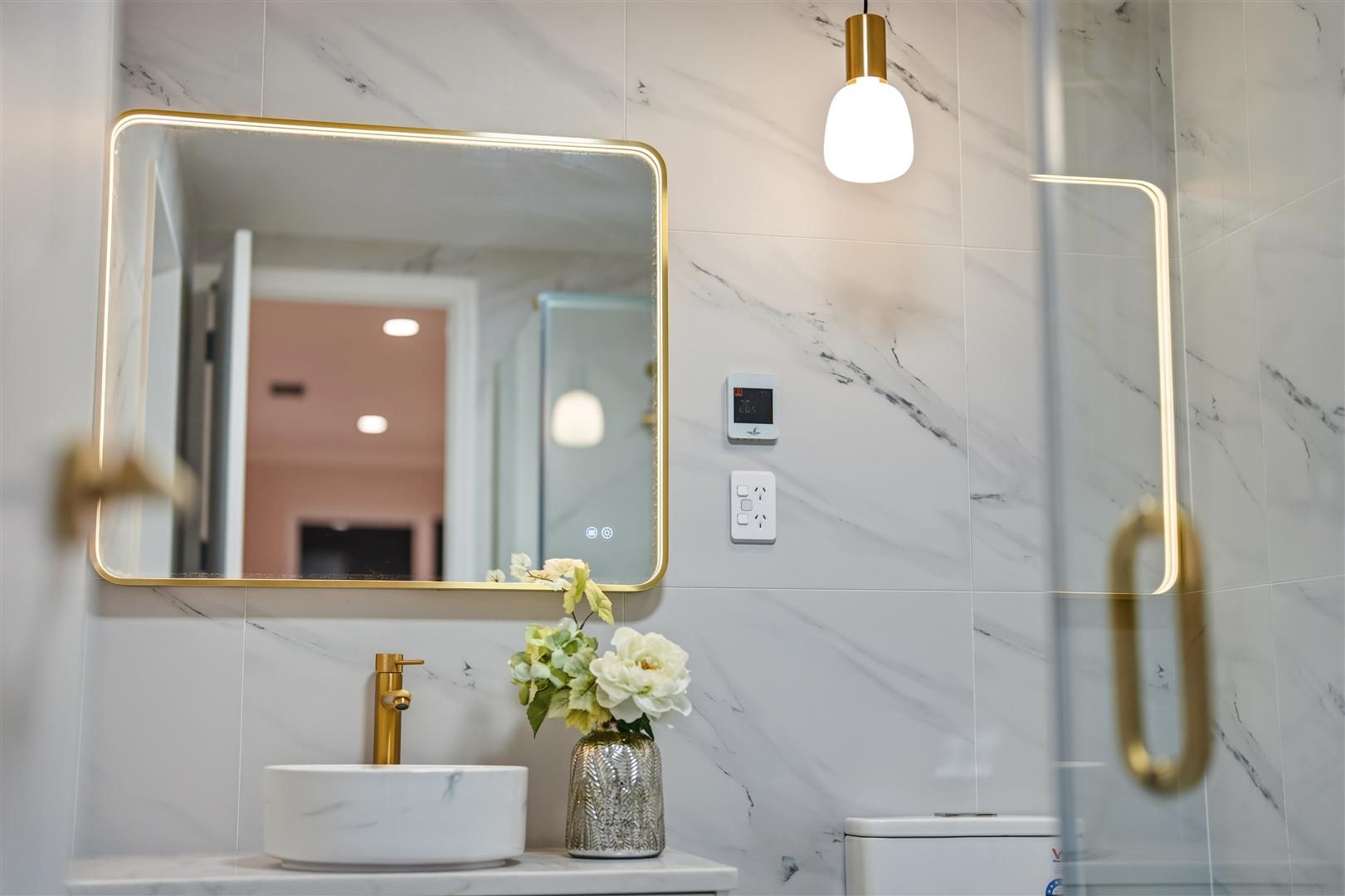 SHOWCASING STYLE MASTERPIECE– 5 BEDROOMS LUXURY! — slide 40