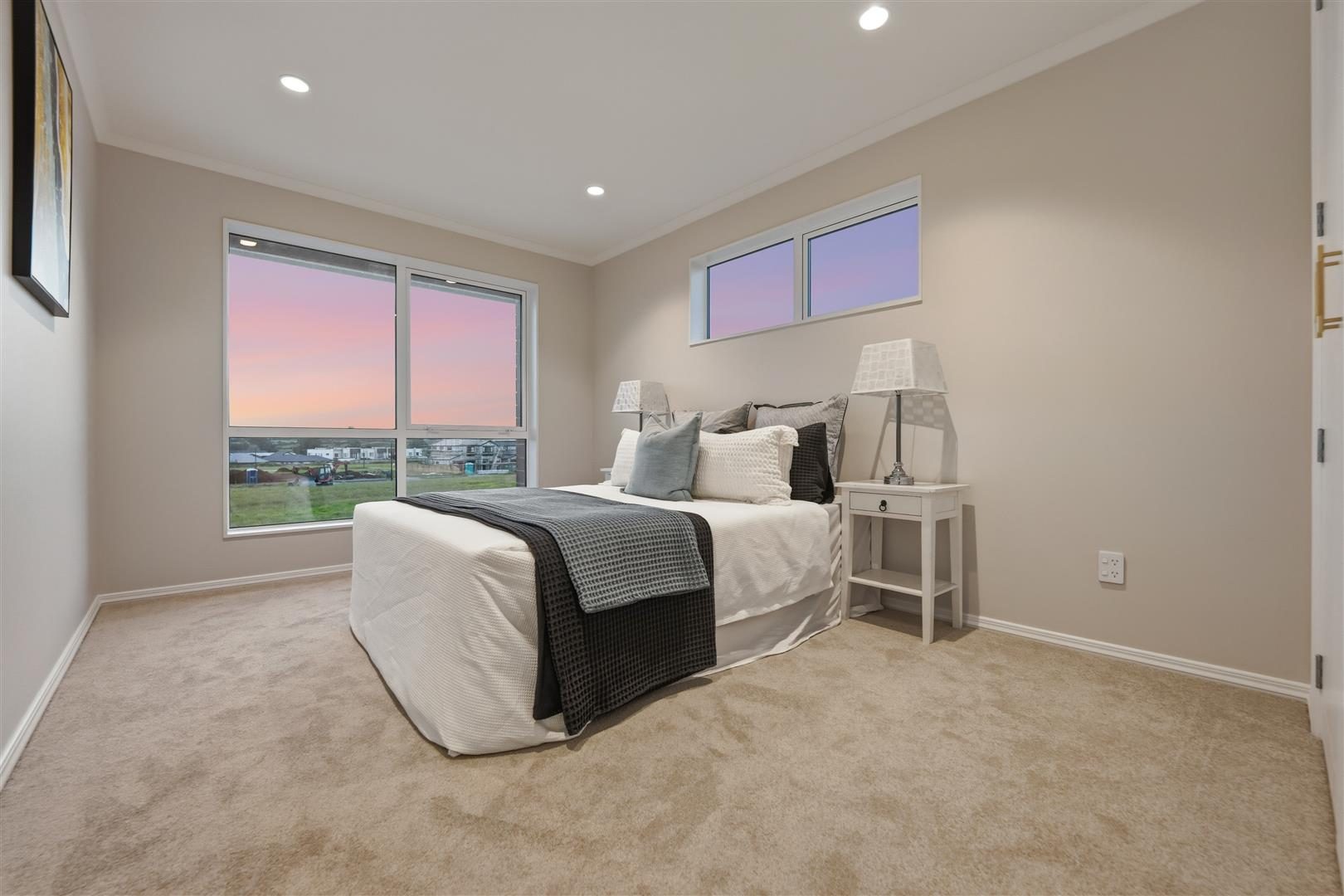SHOWCASING STYLE MASTERPIECE– 5 BEDROOMS LUXURY! — slide 44