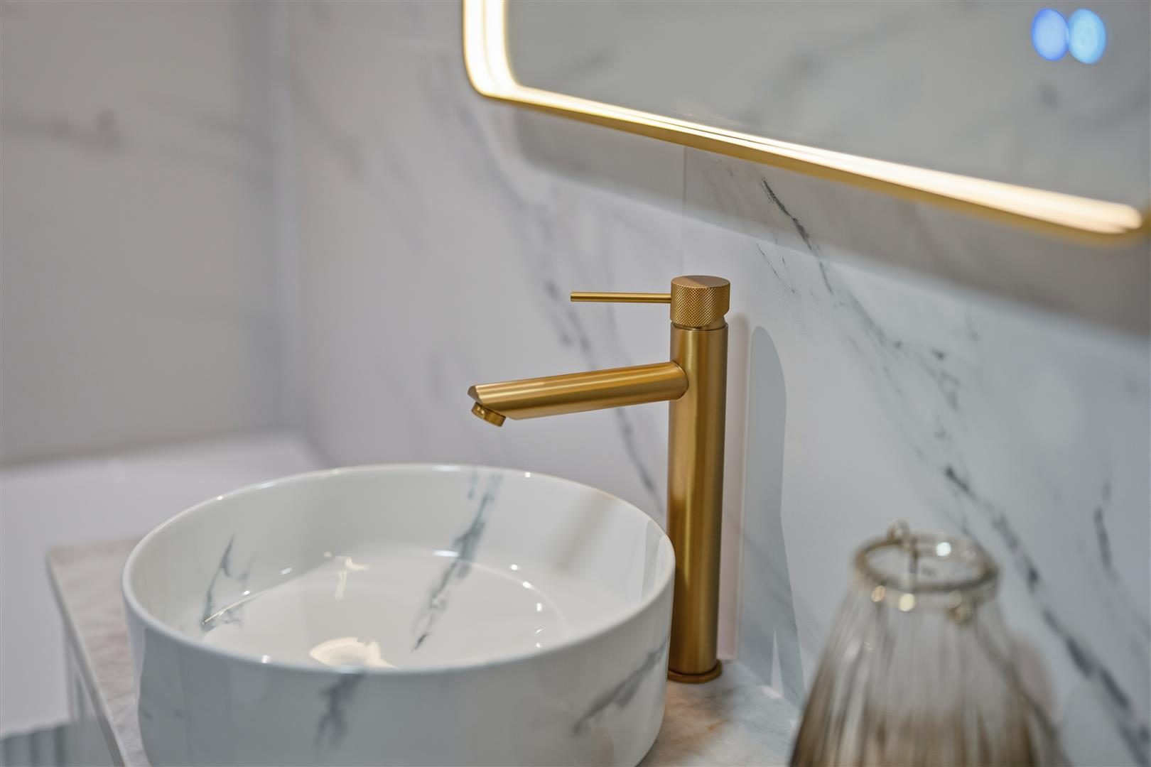 SHOWCASING STYLE MASTERPIECE– 5 BEDROOMS LUXURY! — slide 39