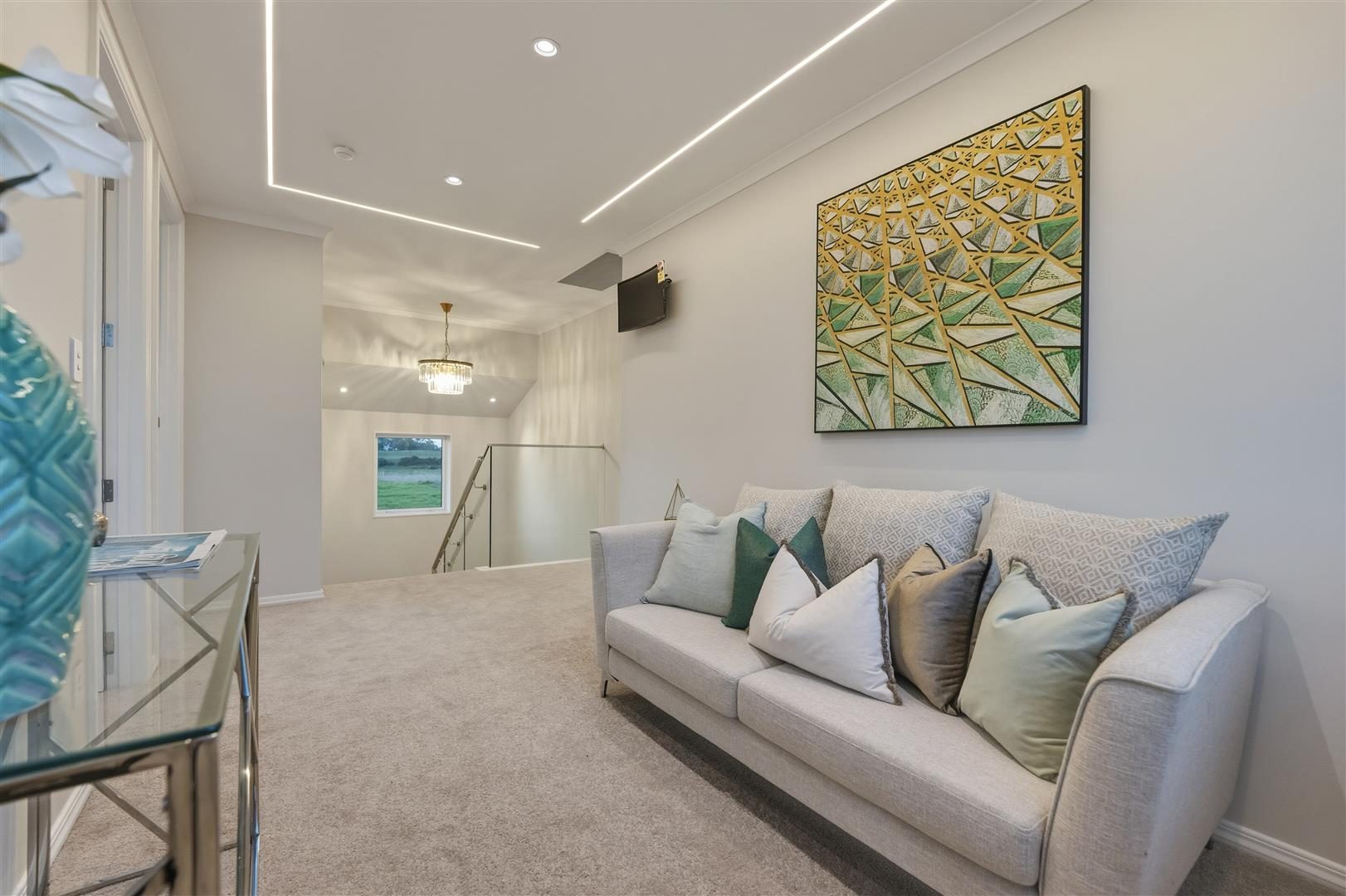 SHOWCASING STYLE MASTERPIECE– 5 BEDROOMS LUXURY! — slide 32