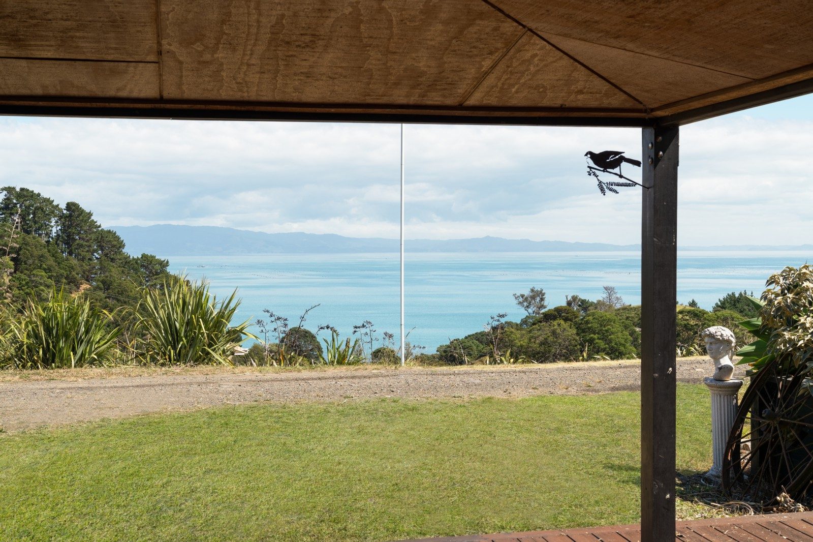 Coromandel Coastal Beauty — slide 2