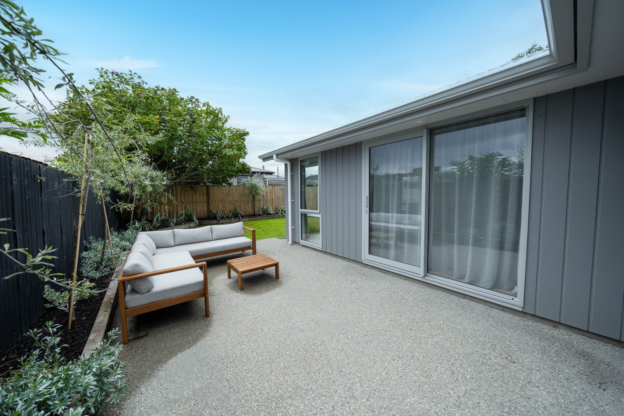 Stylish New Build Ready to Enjoy — slide 23