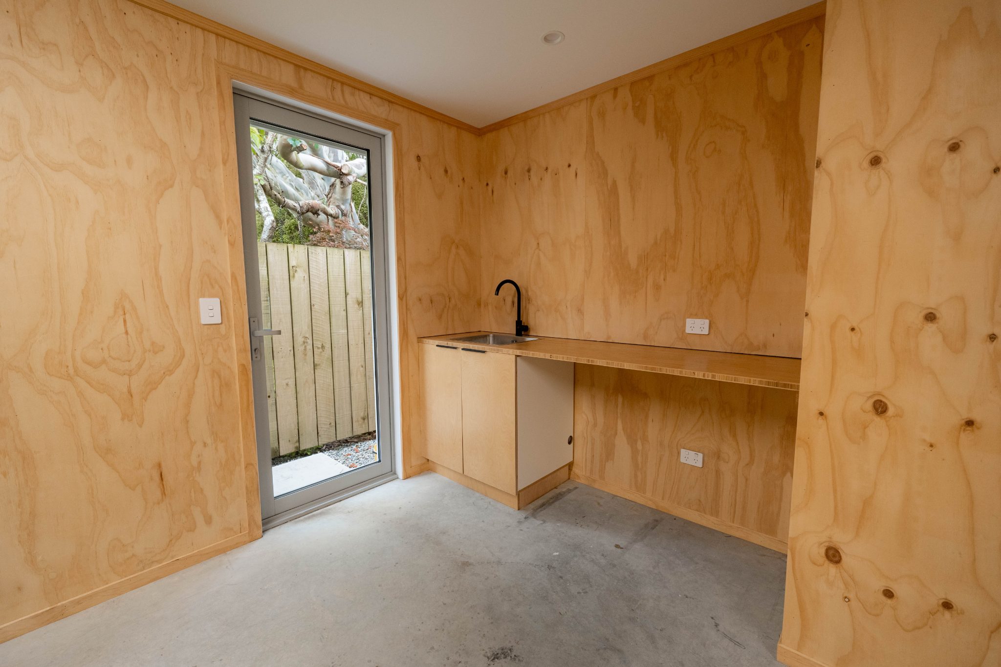 Stylish New Build Ready to Enjoy — slide 27