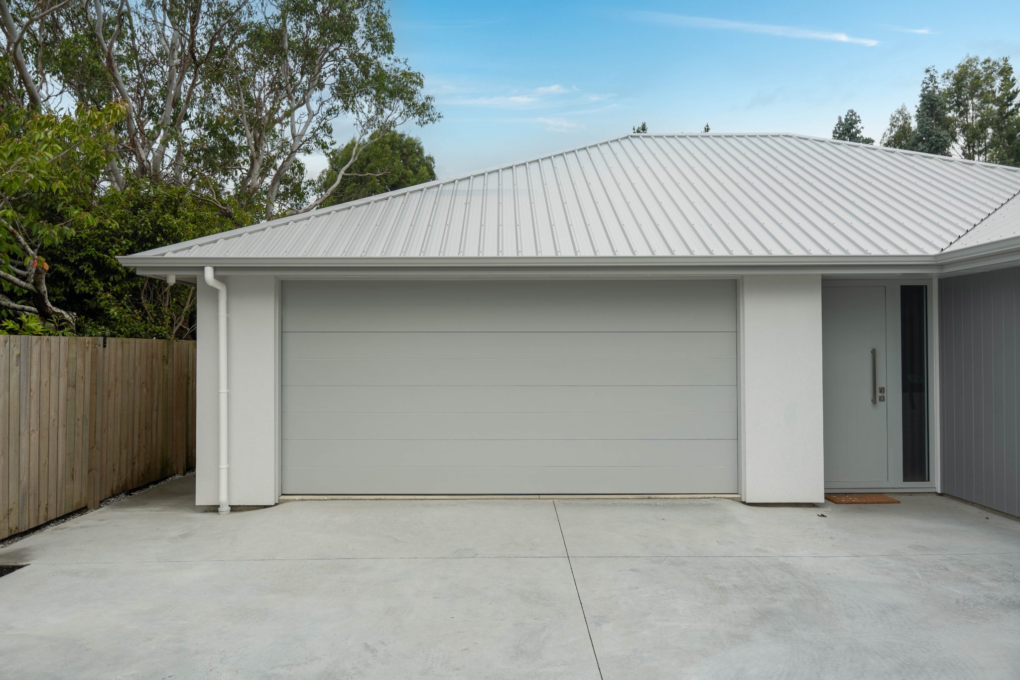 Stylish New Build Ready to Enjoy — slide 31