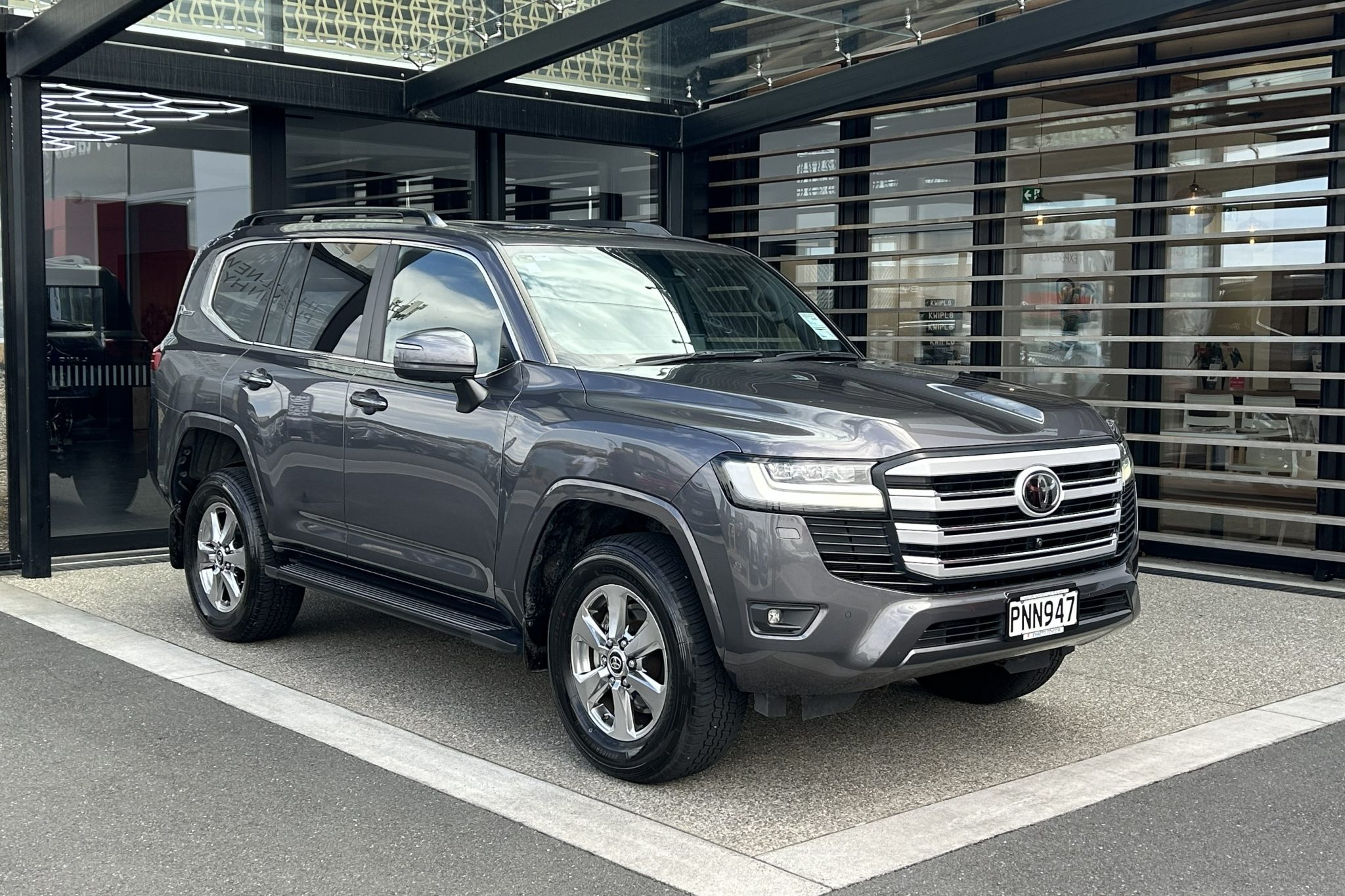 ｢G｣ 2022 Toyota Land Cruiser 300 VX 3.3 Turbo Diese | Trade Me Motors