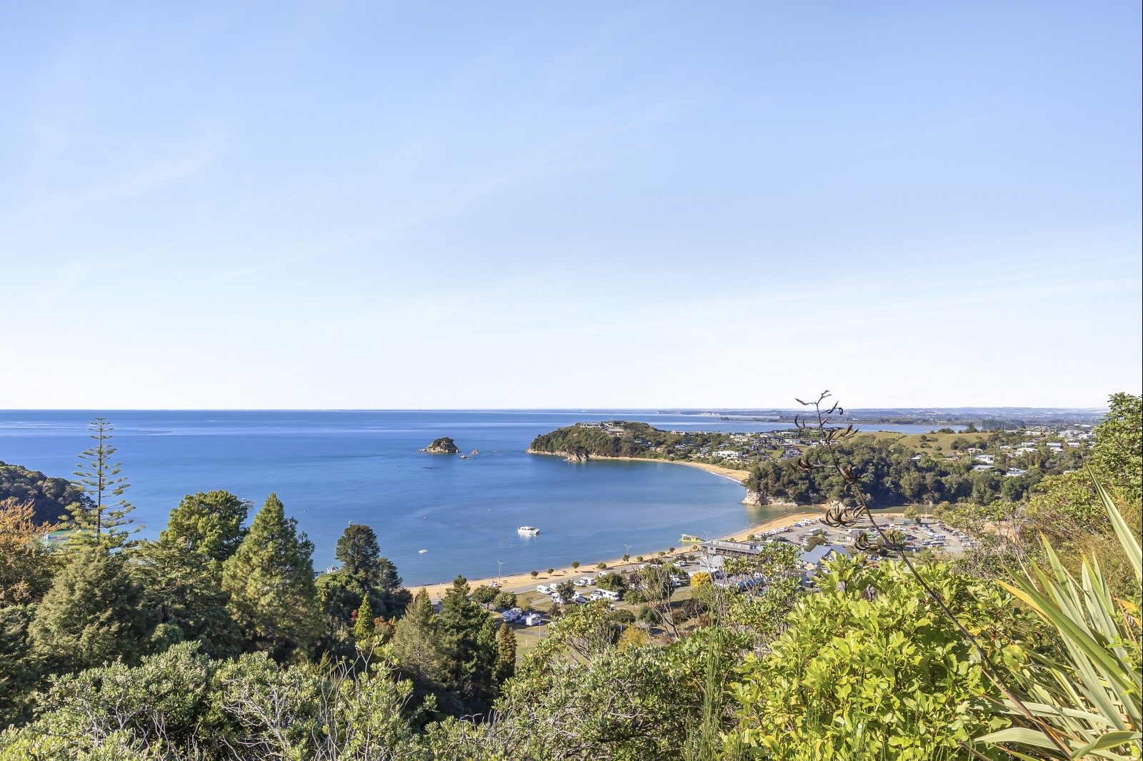 Roydons - Elevated coastal living in Kaiteriteri — slide 18