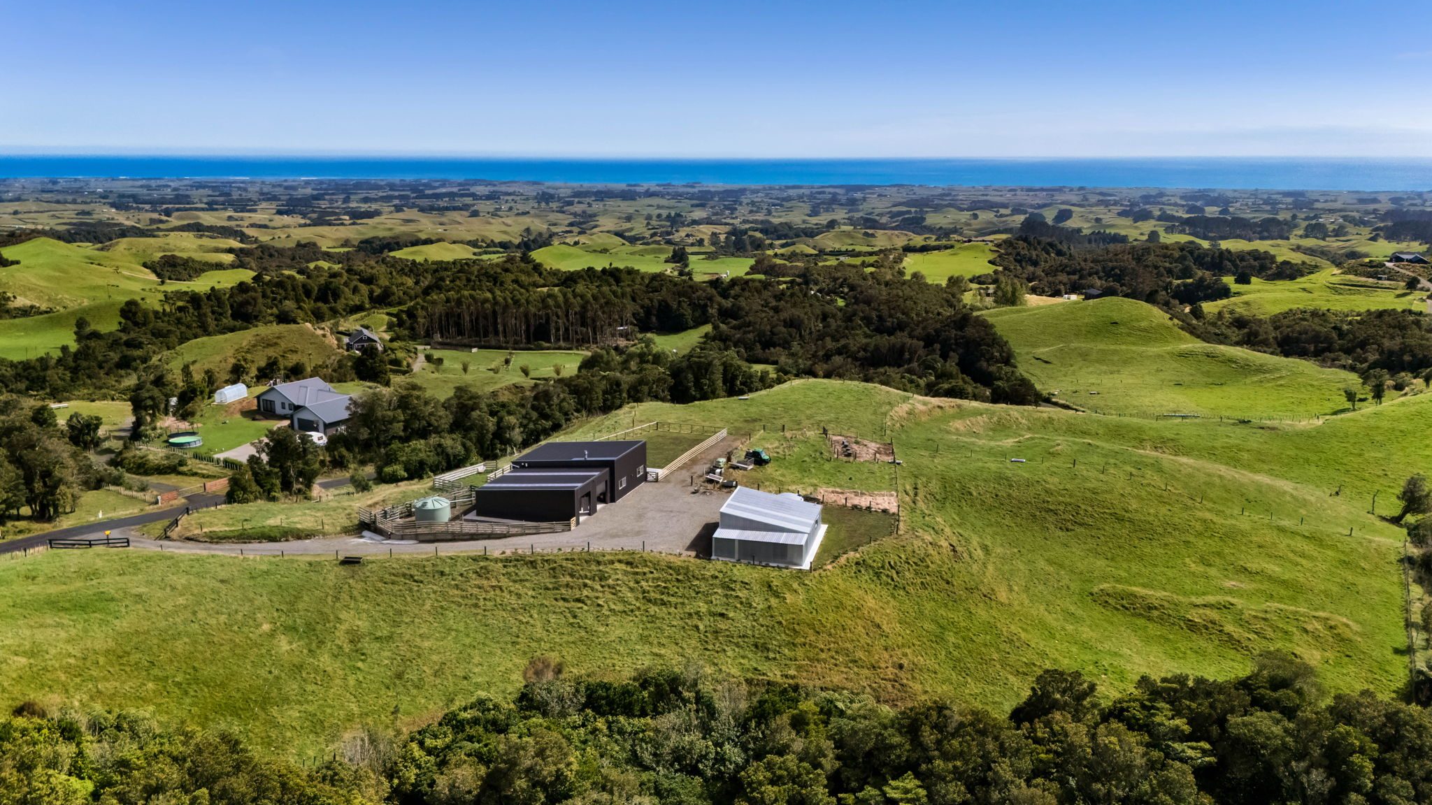 Lifestyle Escape with Epic Views — slide 9