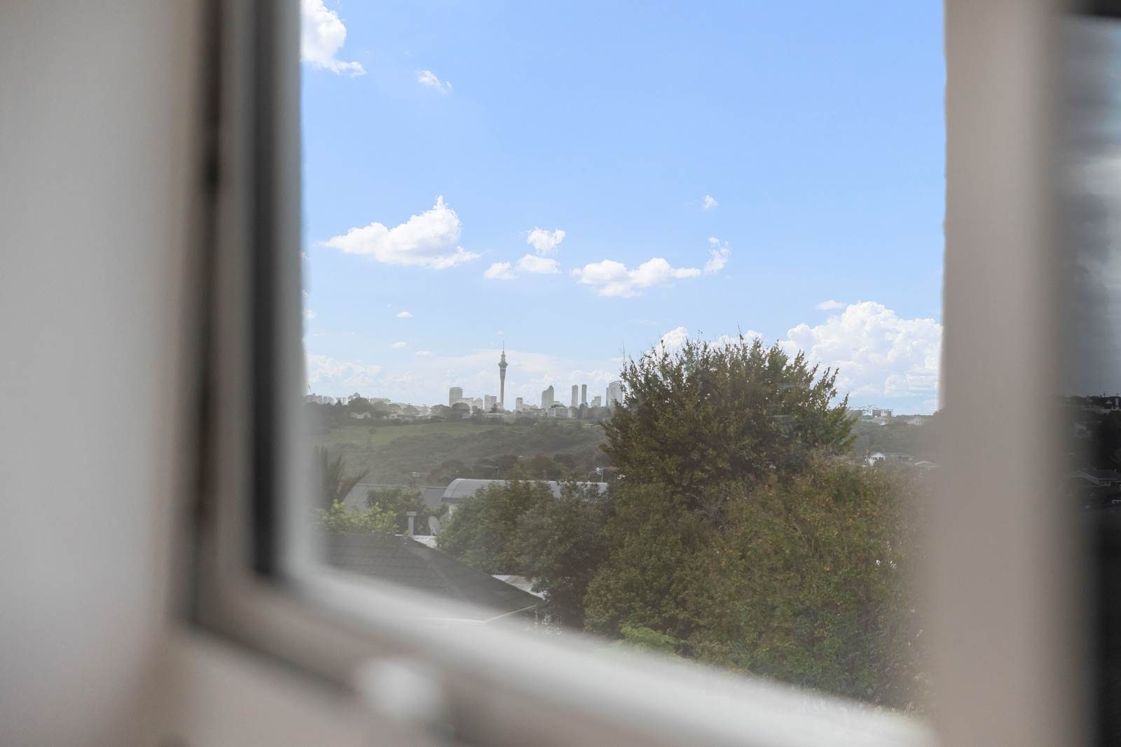 Brand New Home with Elevated Views — slide 15