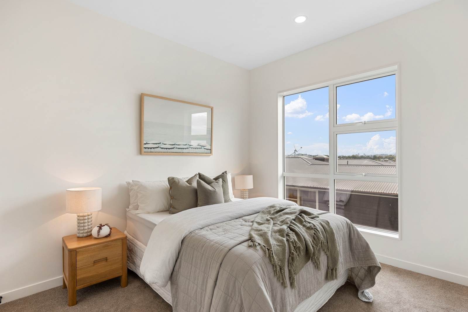 Brand New Home with Elevated Views — slide 18