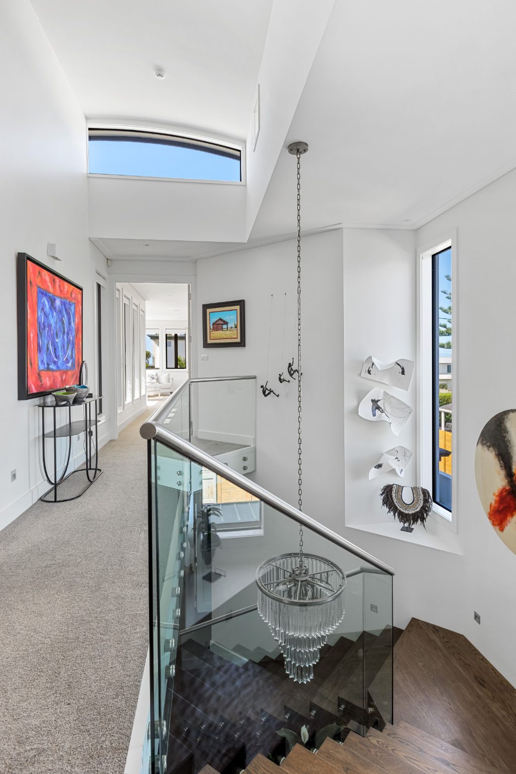A masterpiece of beachside living — slide 22