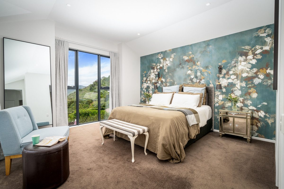 SUN, SPACE & VIEWS TO IMPRESS! | BEO $1,240,000 — slide 10
