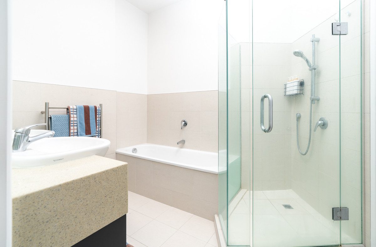 SUN, SPACE & VIEWS TO IMPRESS! | BEO $1,240,000 — slide 13