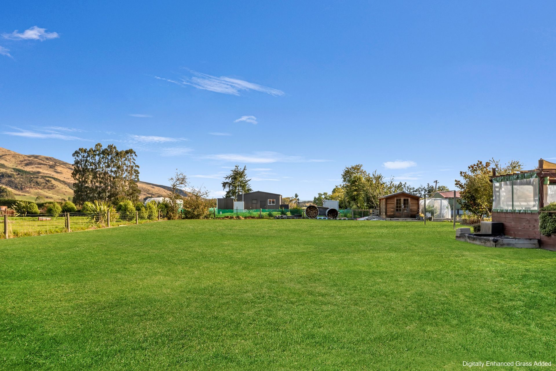 BLANK CANVAS IN PEACEFUL WAIKAIA — slide 7