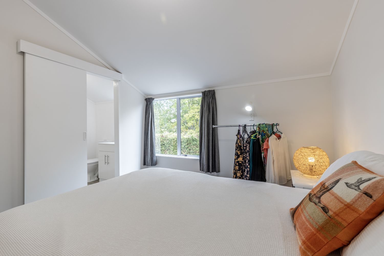 Renovated - Enjoy Yourself Now or Rent @$440 PW! — slide 12