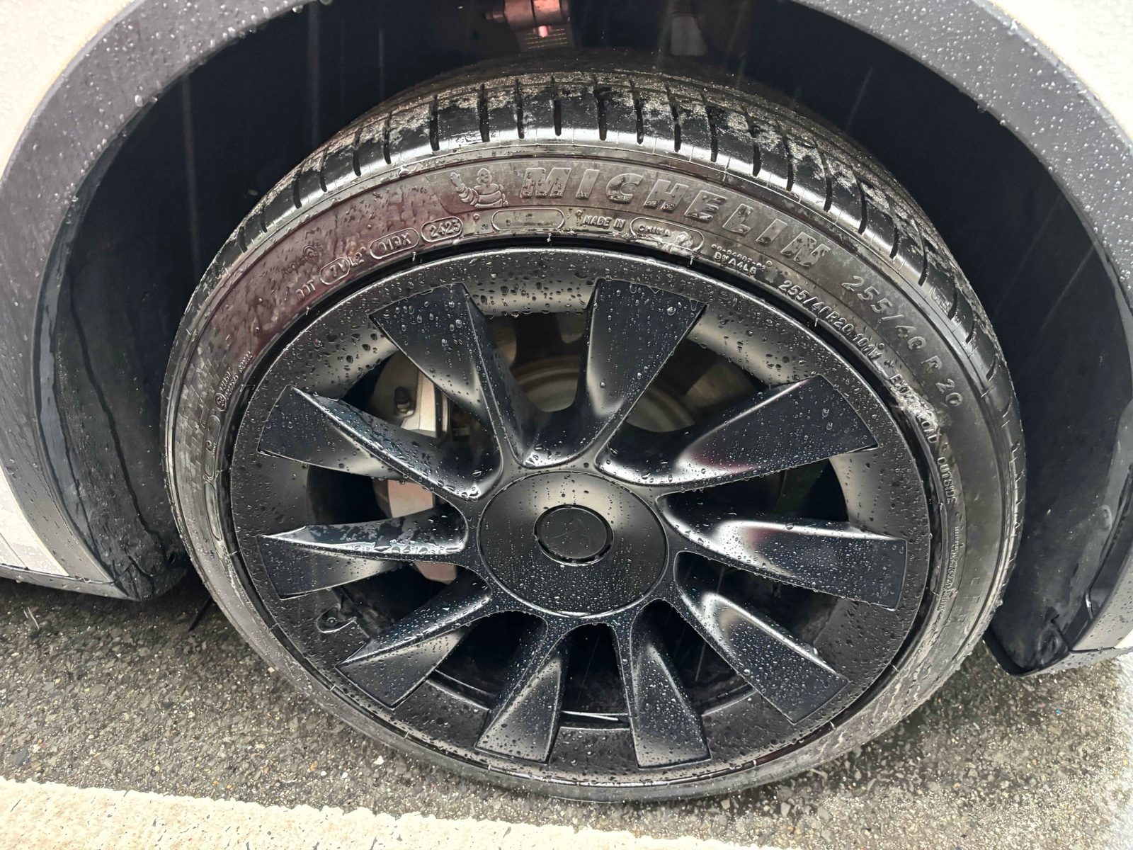 Tesla Model Y Long Range | AWD l Autopilot l Glass Roof - GreenWise Cars