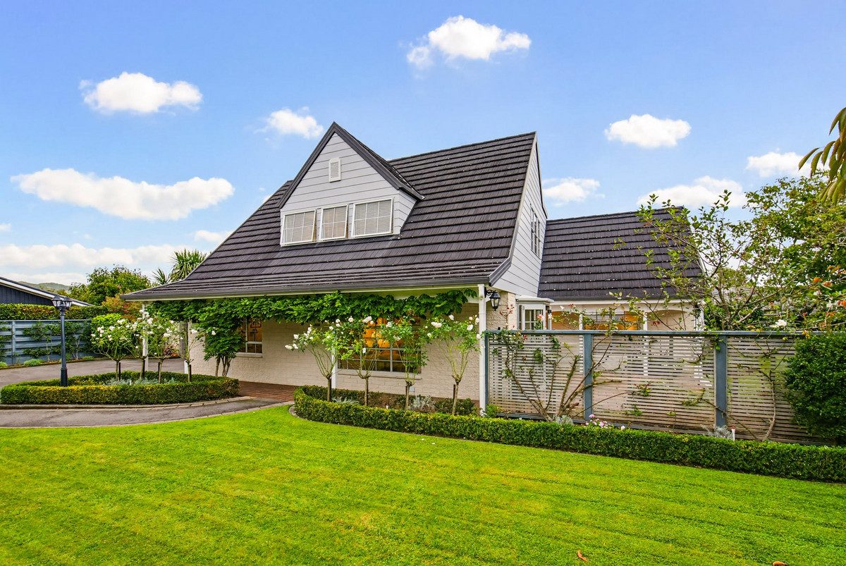 Where Garden Precinct Charm Meets Modern Luxury. — slide 2