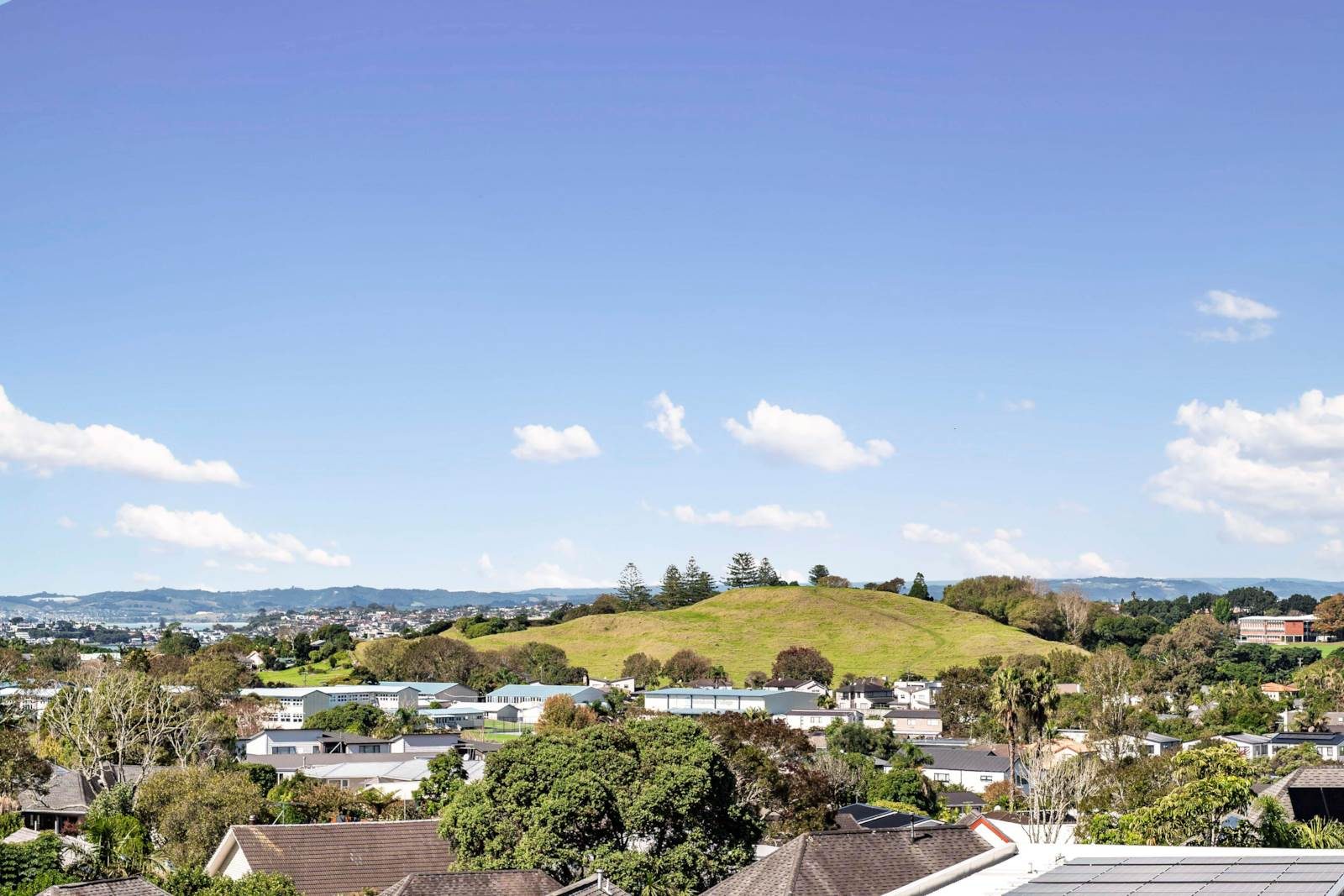 Sun, Space & School Zones in St Heliers — slide 22