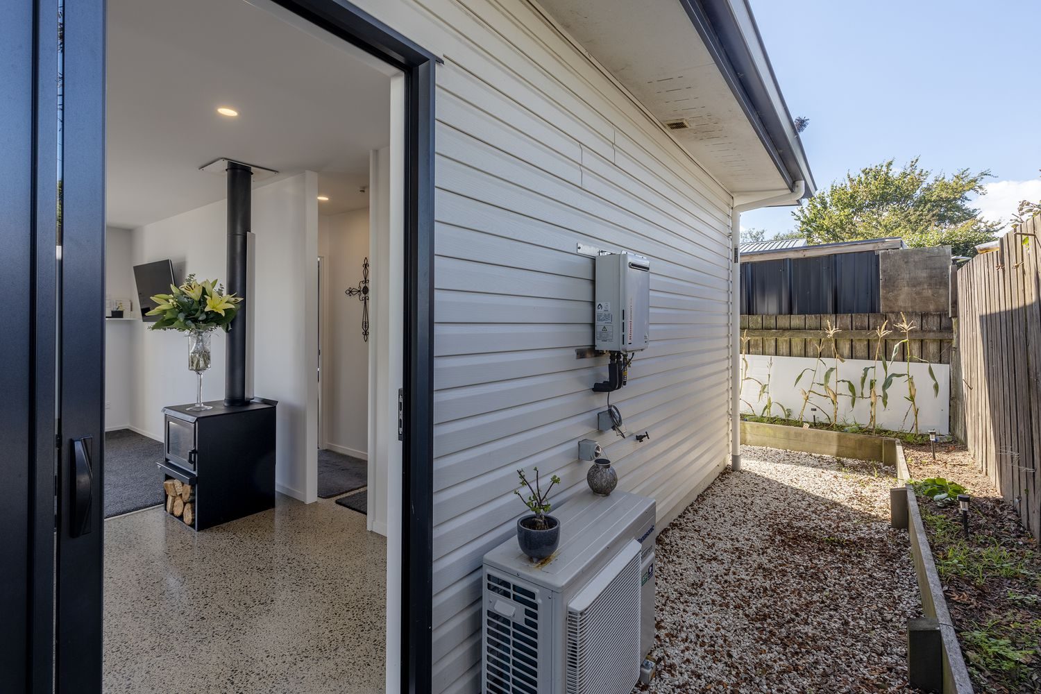 Freehold Modern Living, Sun-Soaked & Smart — slide 26
