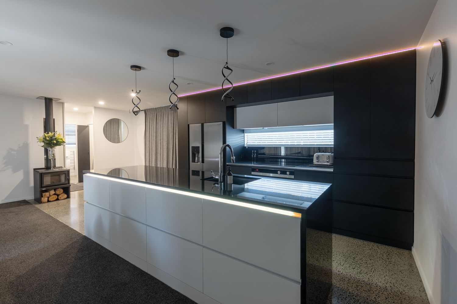 Freehold Modern Living, Sun-Soaked & Smart — slide 7