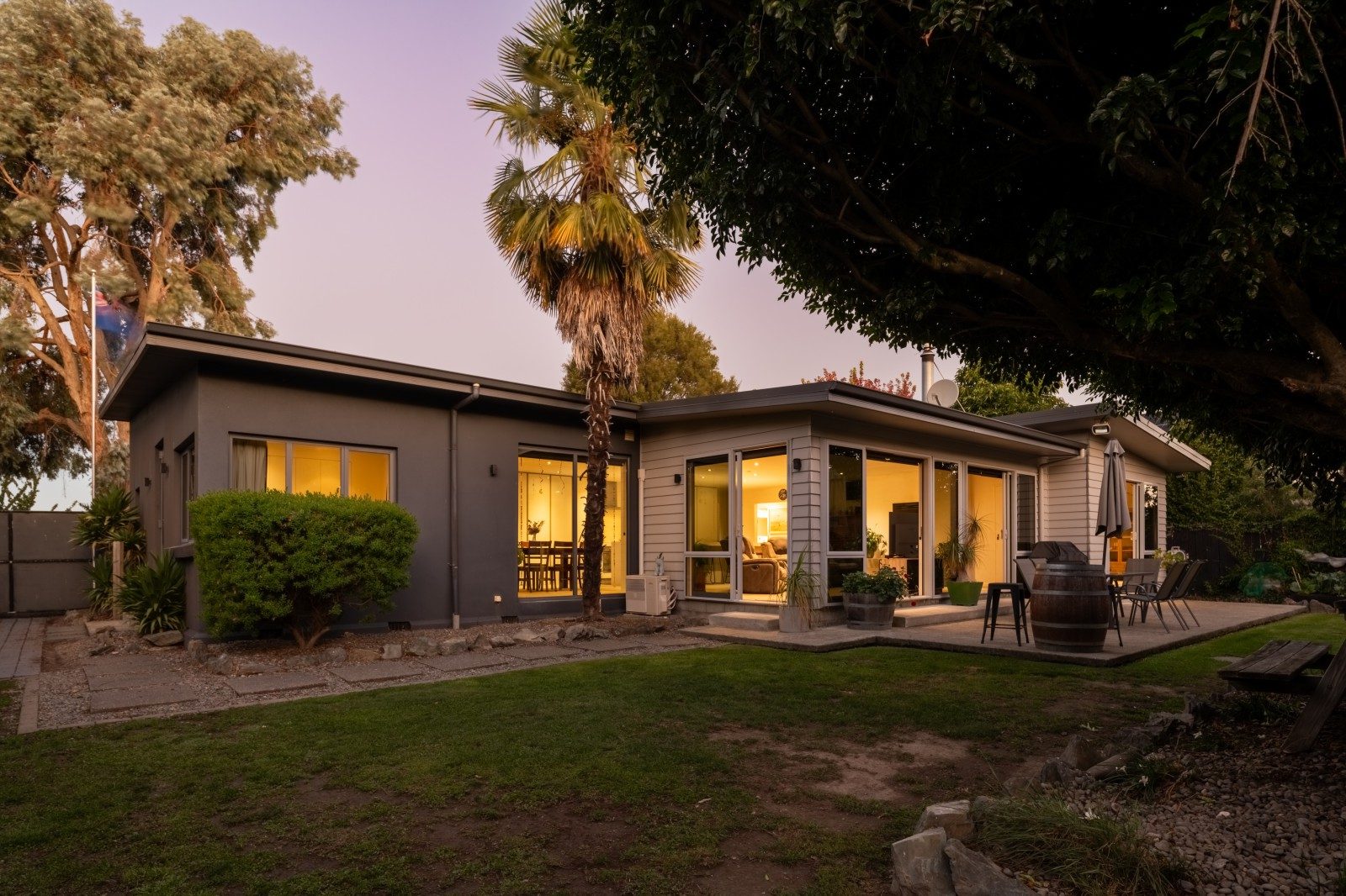 Private Oasis in a Top Location — slide 2