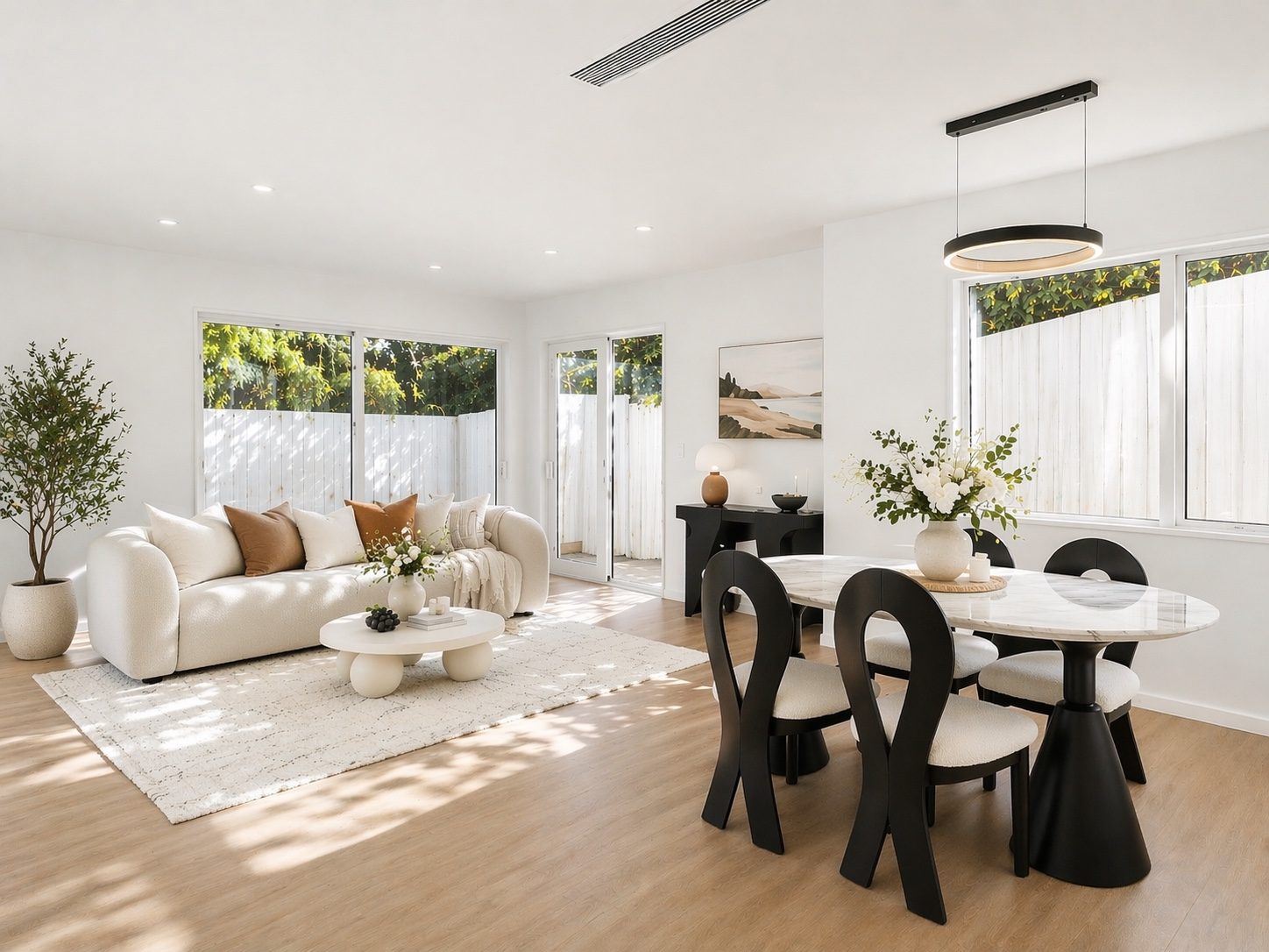 Perfect Family Home in Westlake Zone — slide 2