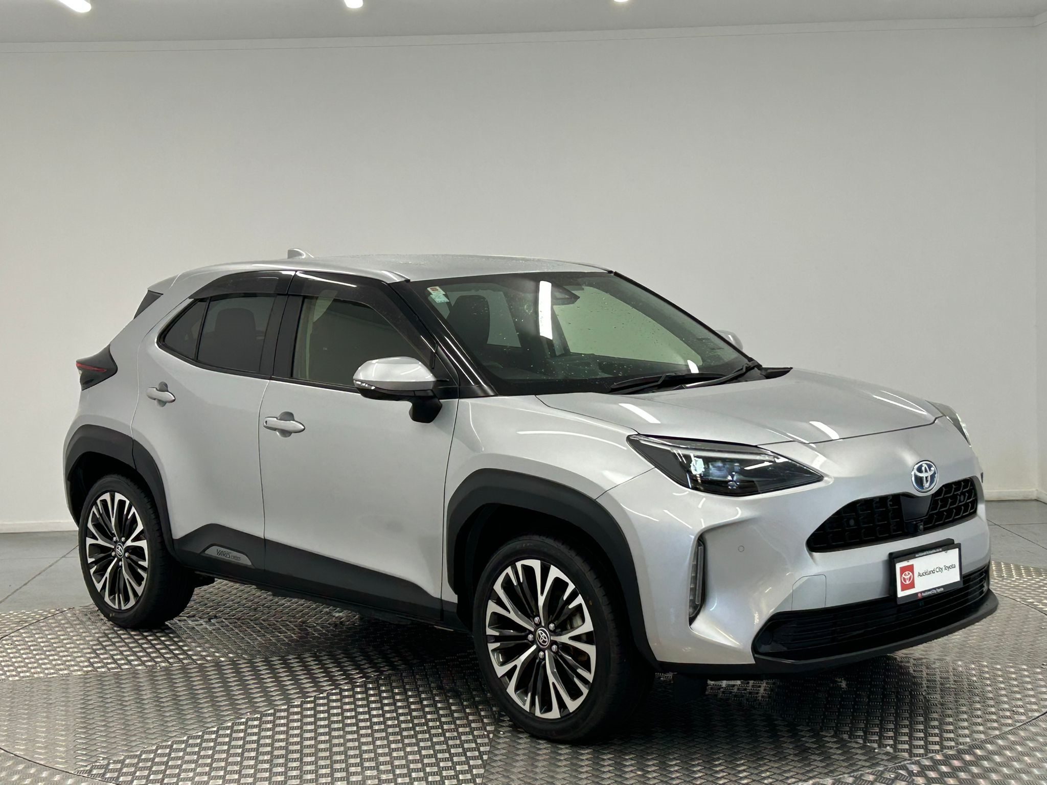 2021 Toyota Yaris Cross 1.5 Hybrid Z | Trade Me Motors
