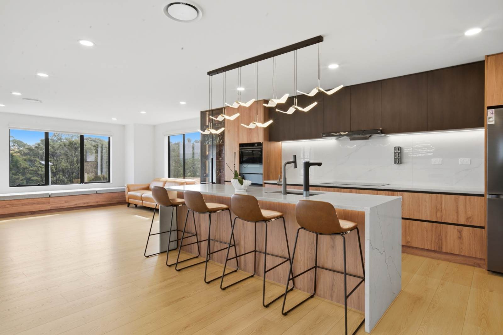 Builder’s Own Masterpiece with Gorgeous Views! — slide 8