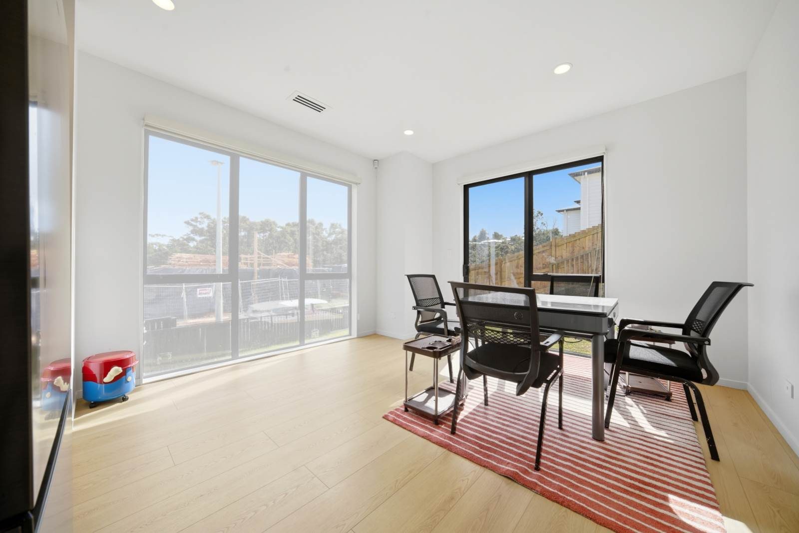 Builder’s Own Masterpiece with Gorgeous Views! — slide 11