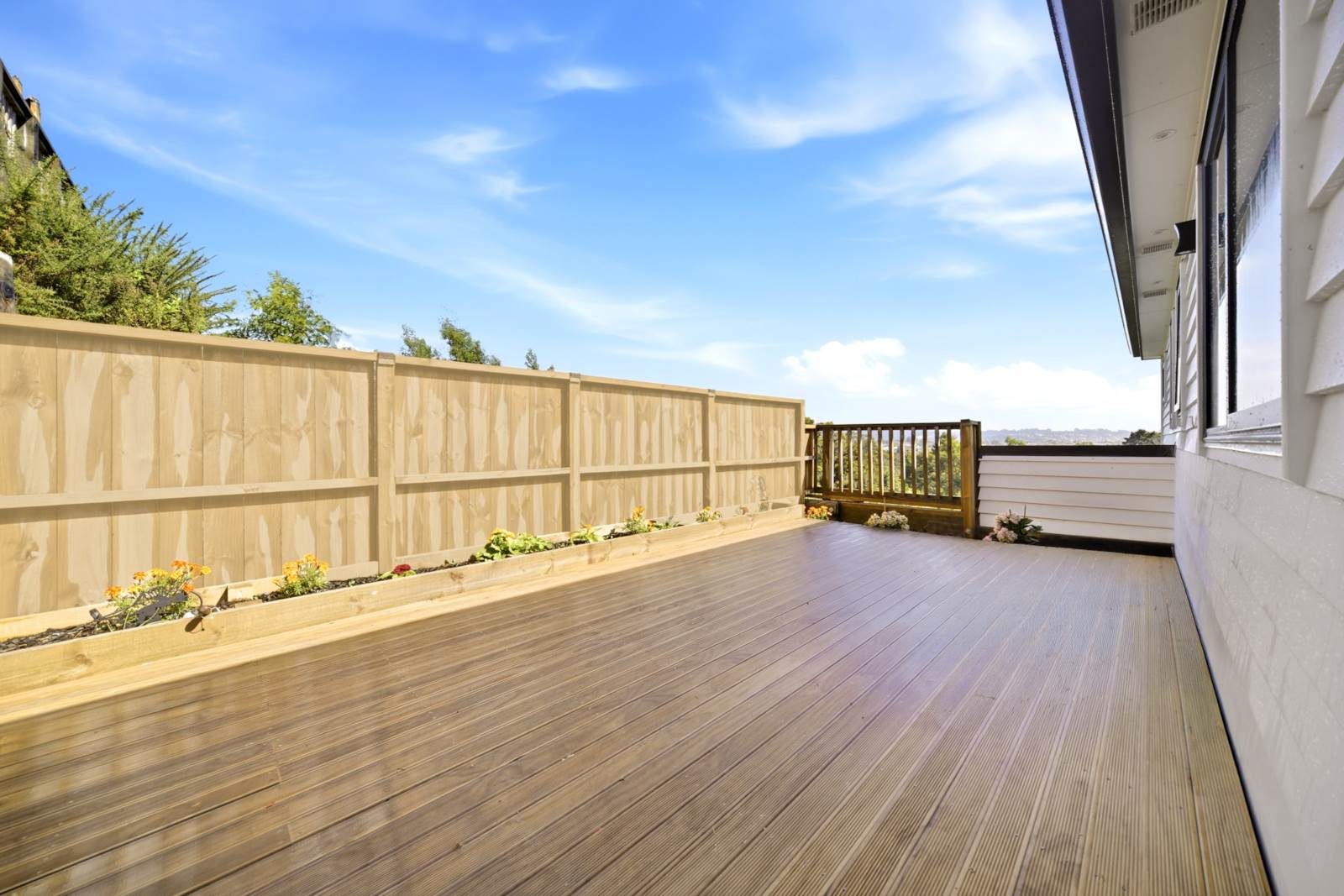 Builder’s Own Masterpiece with Gorgeous Views! — slide 14