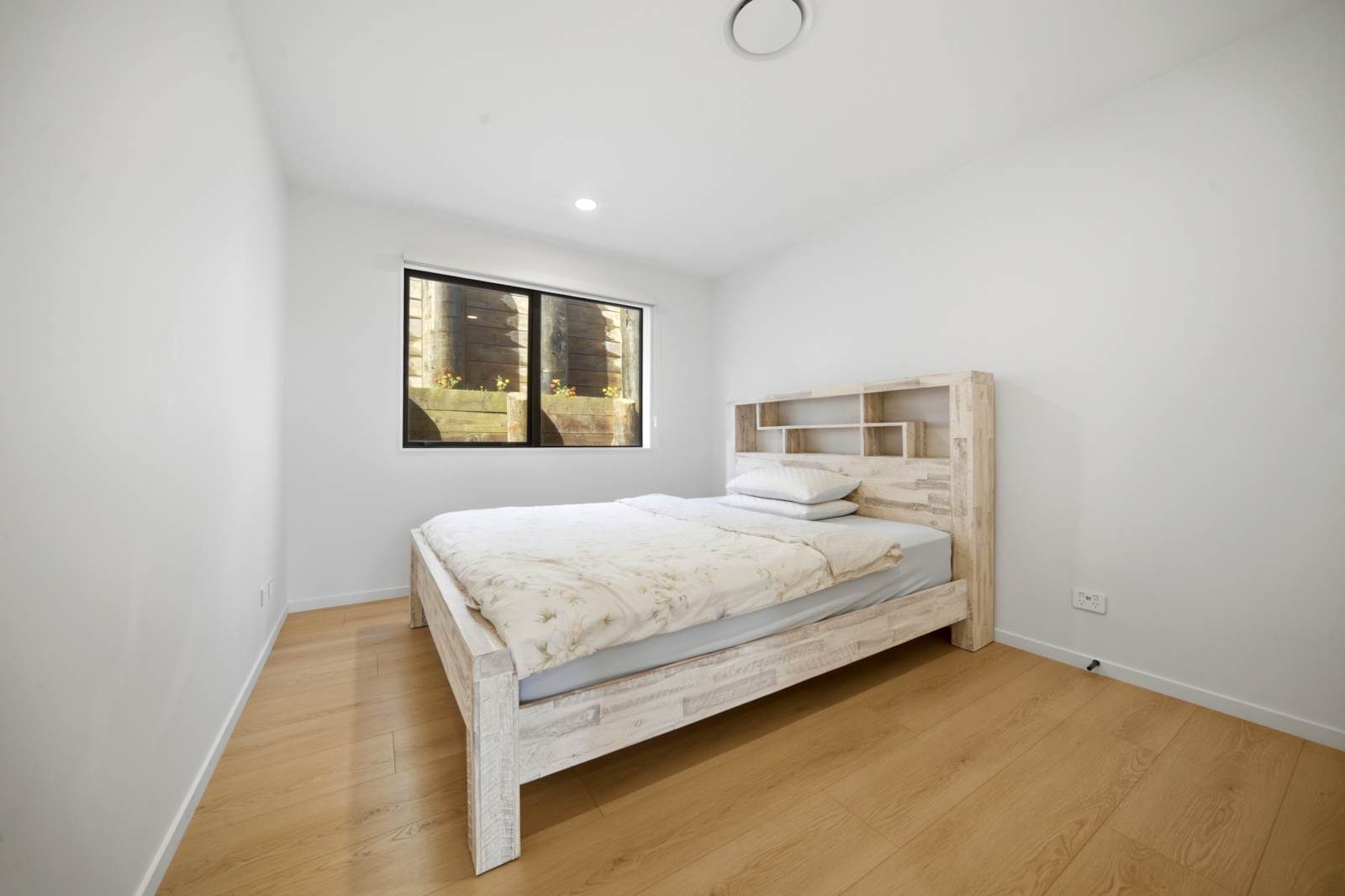 Builder’s Own Masterpiece with Gorgeous Views! — slide 22