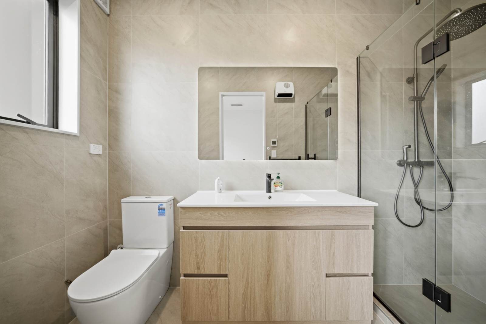 Builder’s Own Masterpiece with Gorgeous Views! — slide 23