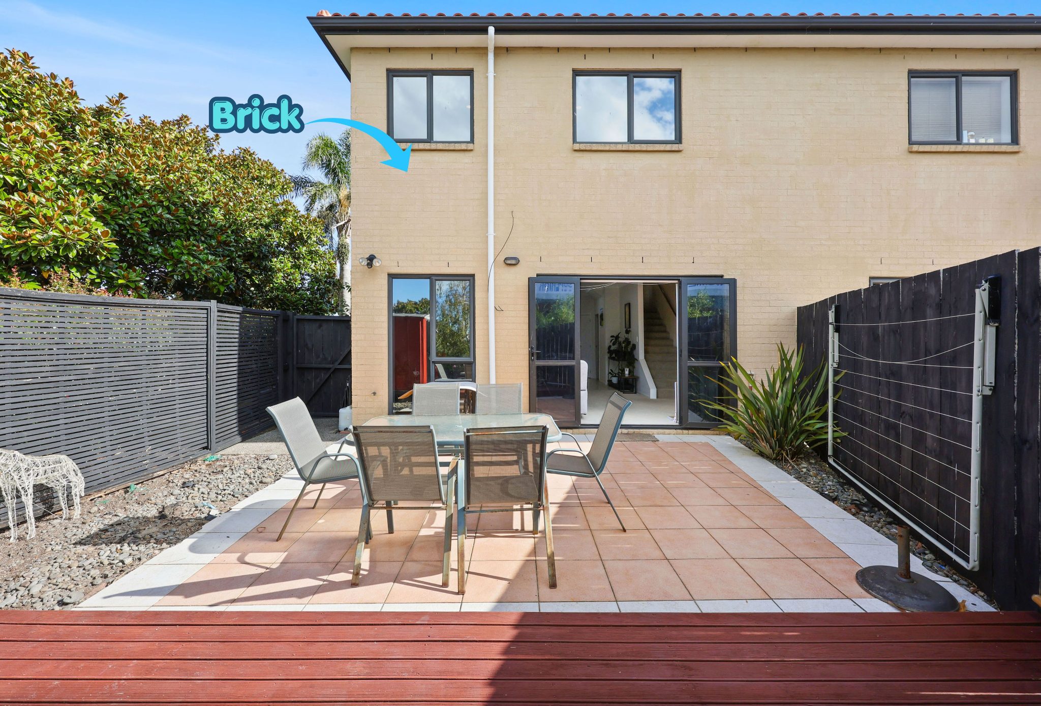 Brick & Tile Freehold & Botany Downs College Zone — slide 1