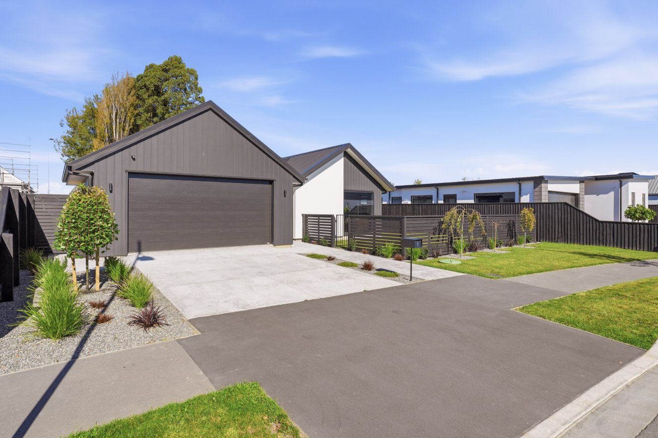 Family Dream Home at Casebrook's Twin Meadows! — slide 5