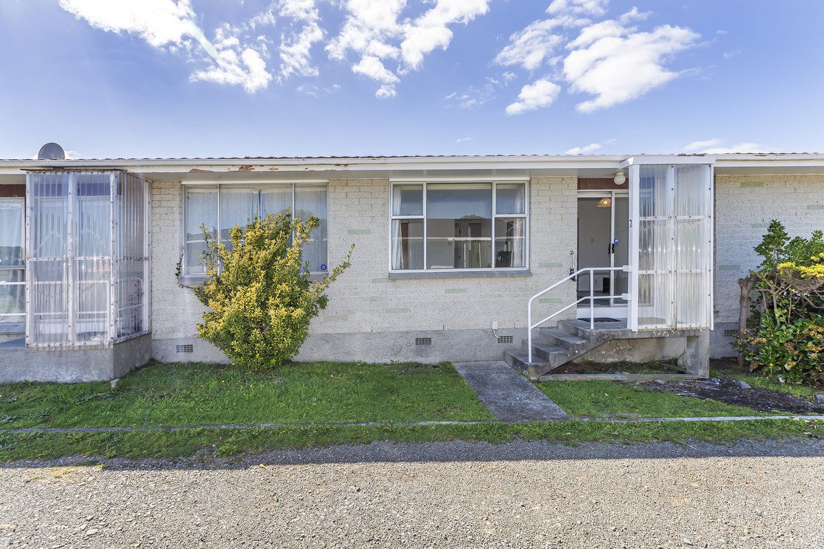 Easy Living in the Heart of the Bay — slide 1