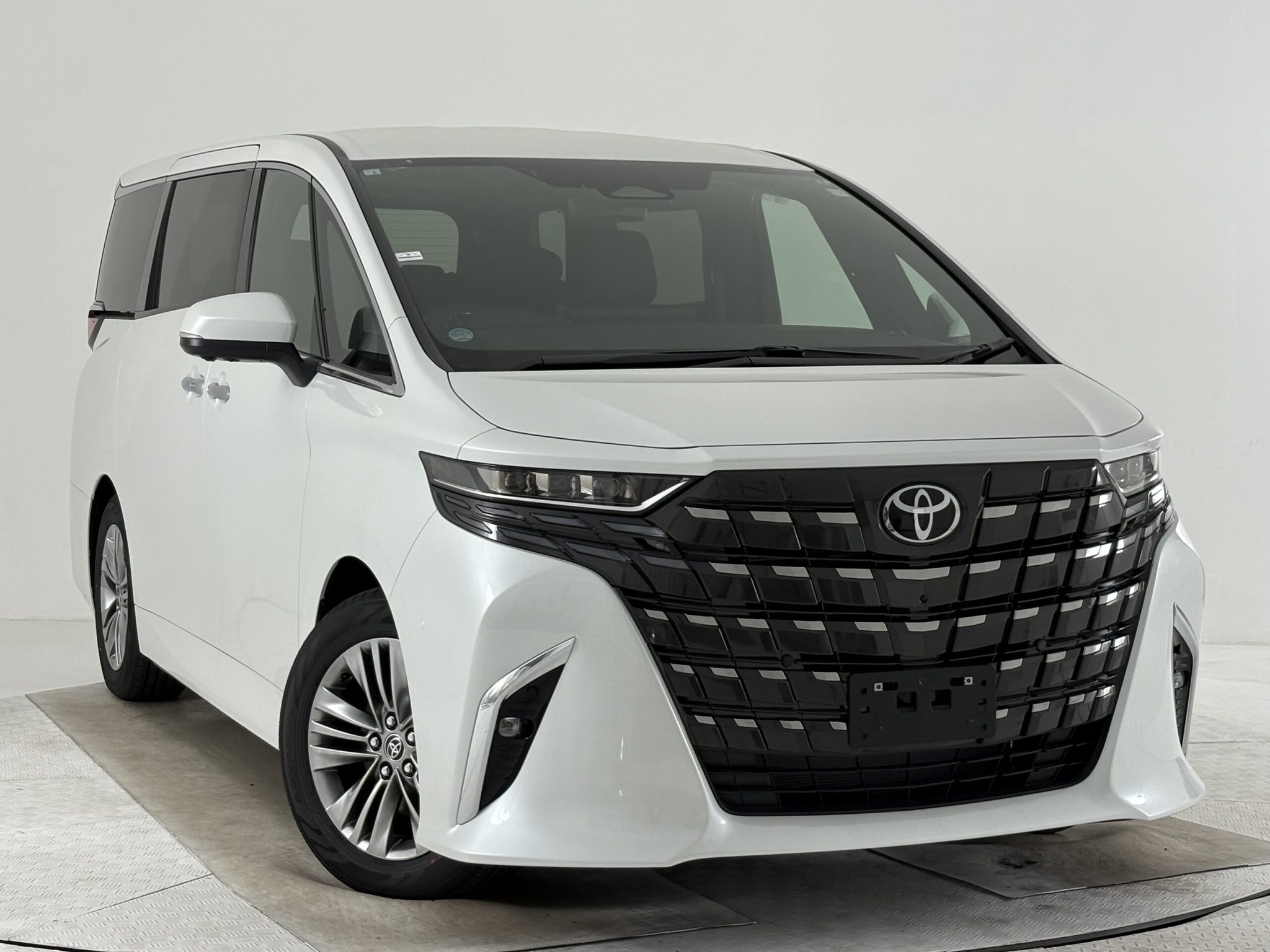 トヨタ ALPHARD 2026 Toyota Alphard 2.5 Hybrid Z 7 Seats 5 Dr W | Trade Me Motors